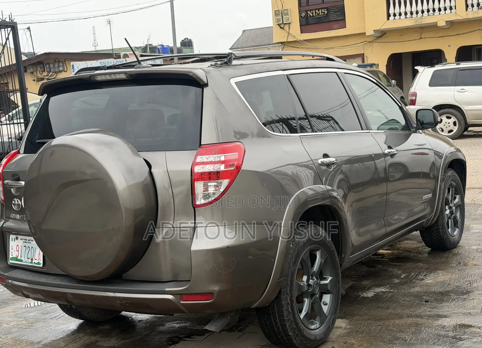 Toyota RAV4 Limited 2011 Gray