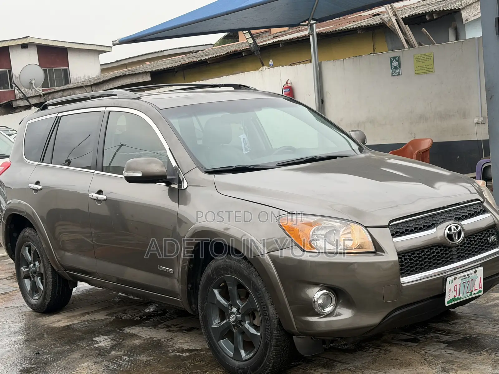 Toyota RAV4 Limited 2011 Gray