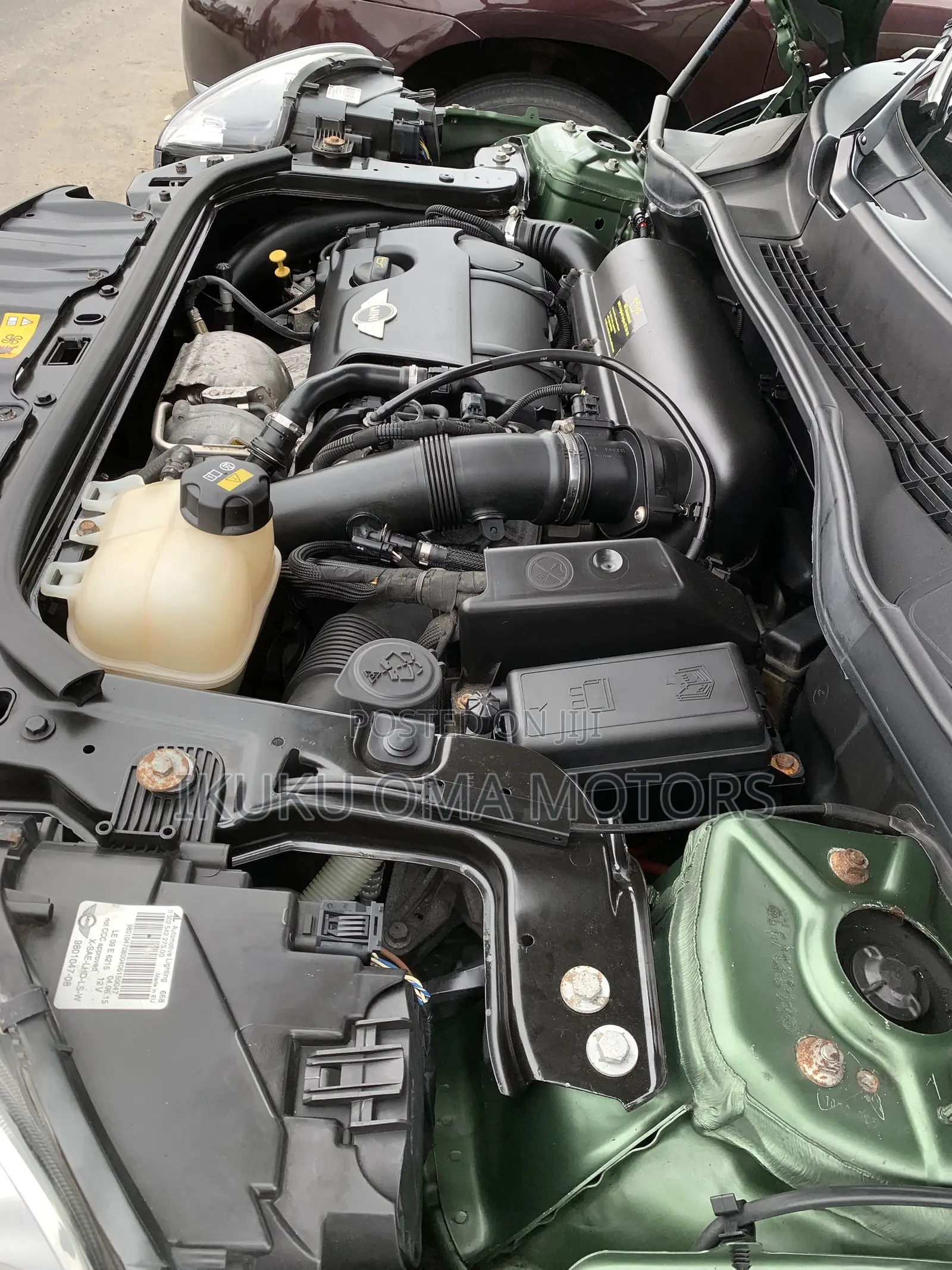 Mini Cooper S 2dr Hatchback (2.0L 4cyl Turbo 6M) 2015 Green