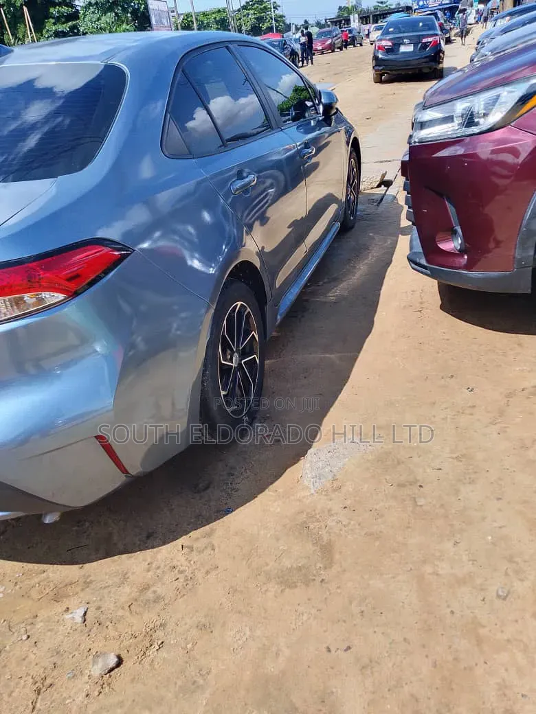Toyota Corolla 2023 Gray