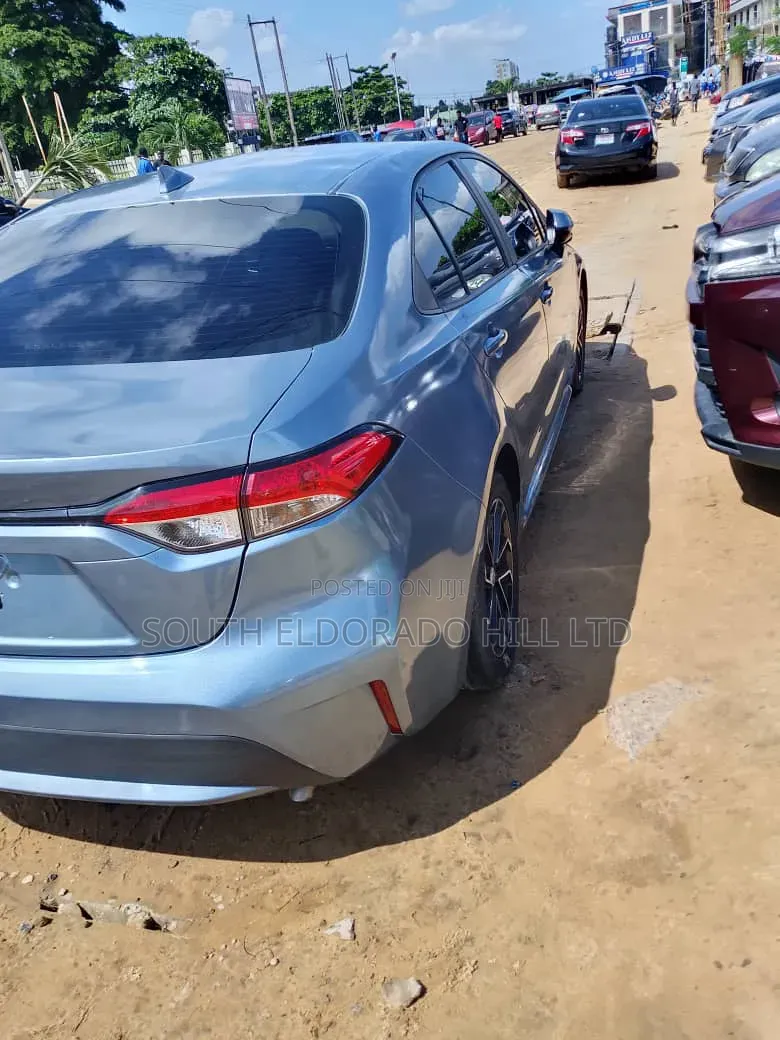 Toyota Corolla 2023 Gray