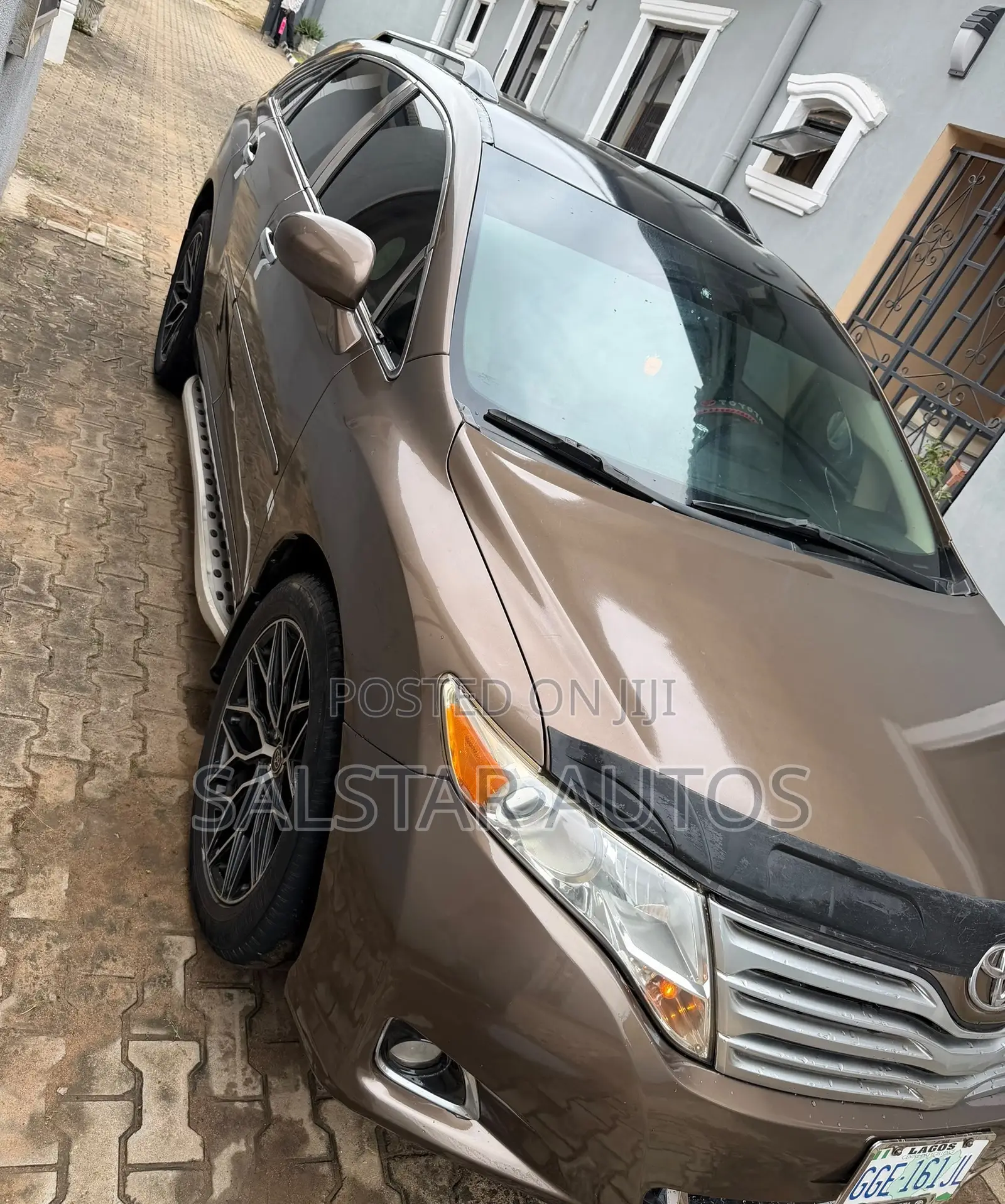 Toyota Venza 2010 Brown