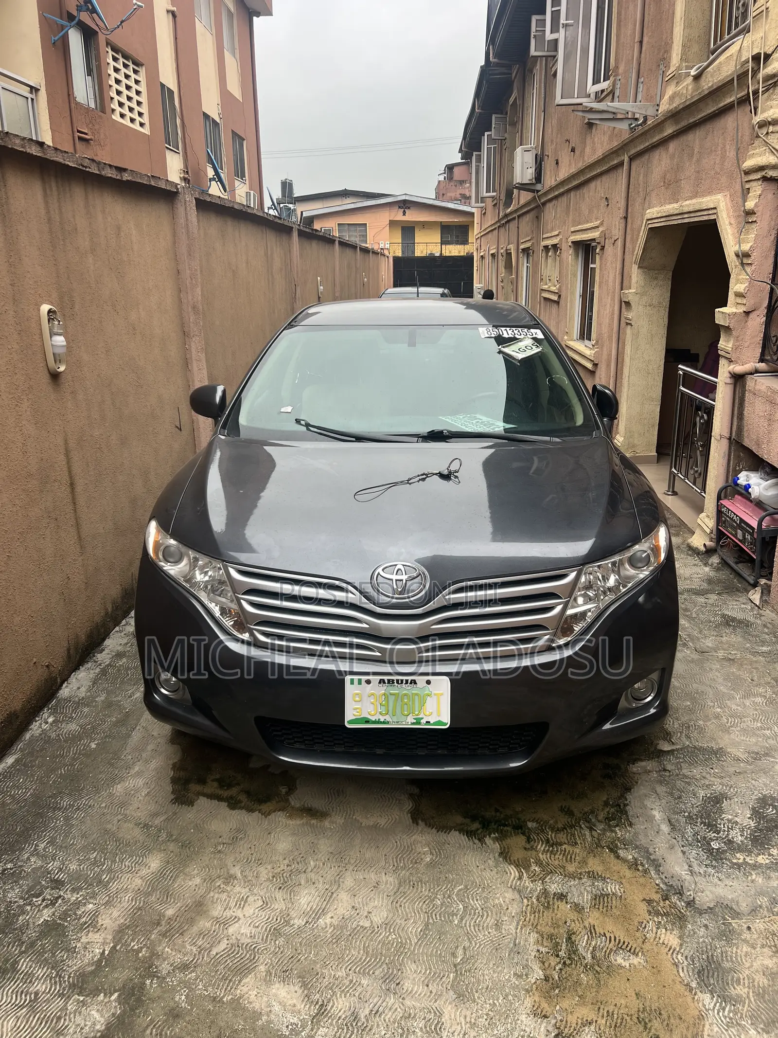 Toyota Venza LE 2010 Gray