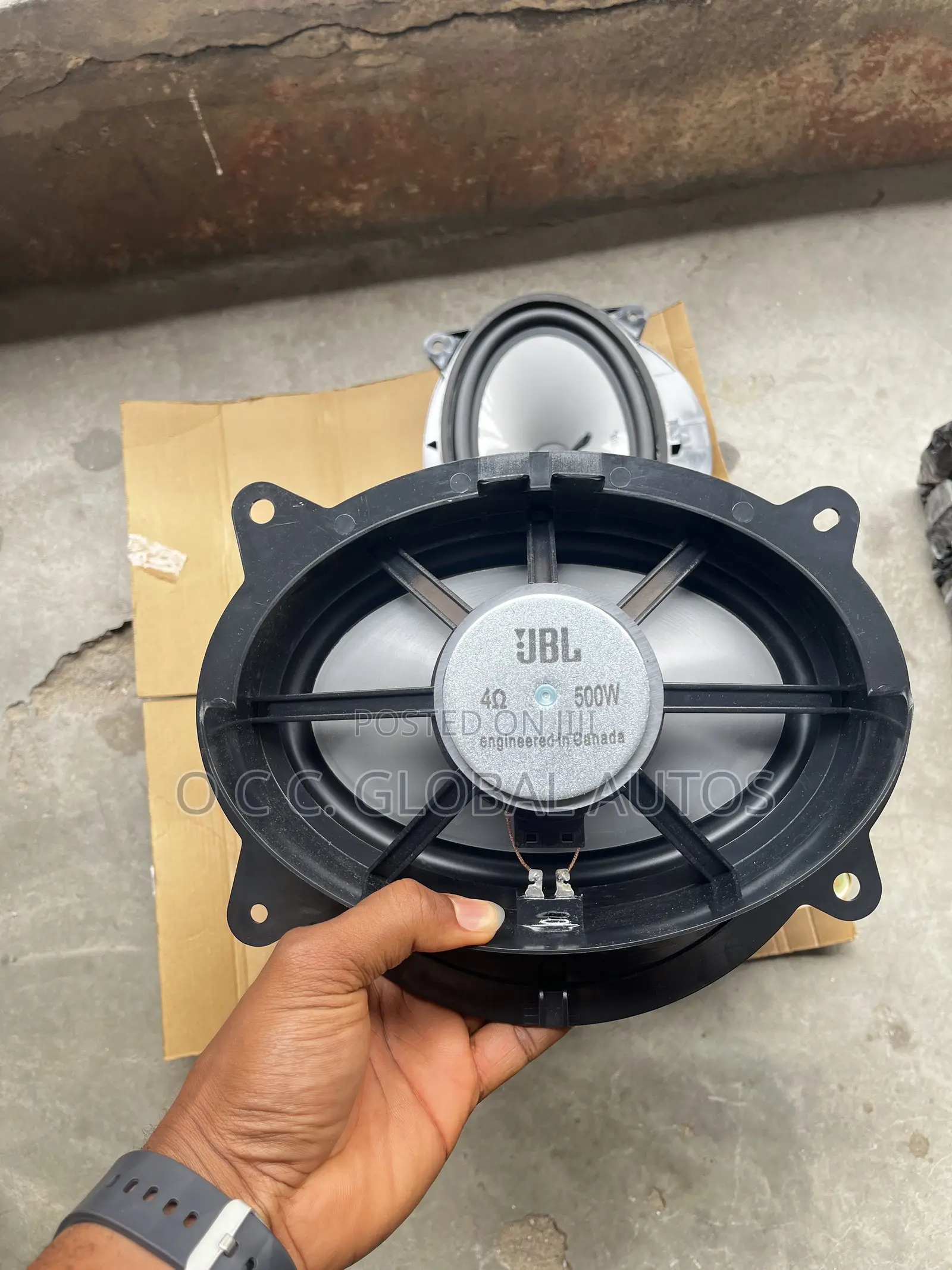Brand-New JBL Speaker Is for Toyota Camry Front and Back Booth Speaker