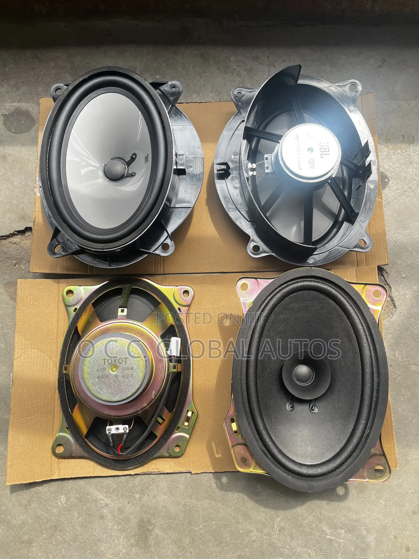 Brand-New JBL Speaker Is for Toyota Camry Front and Back Booth Speaker