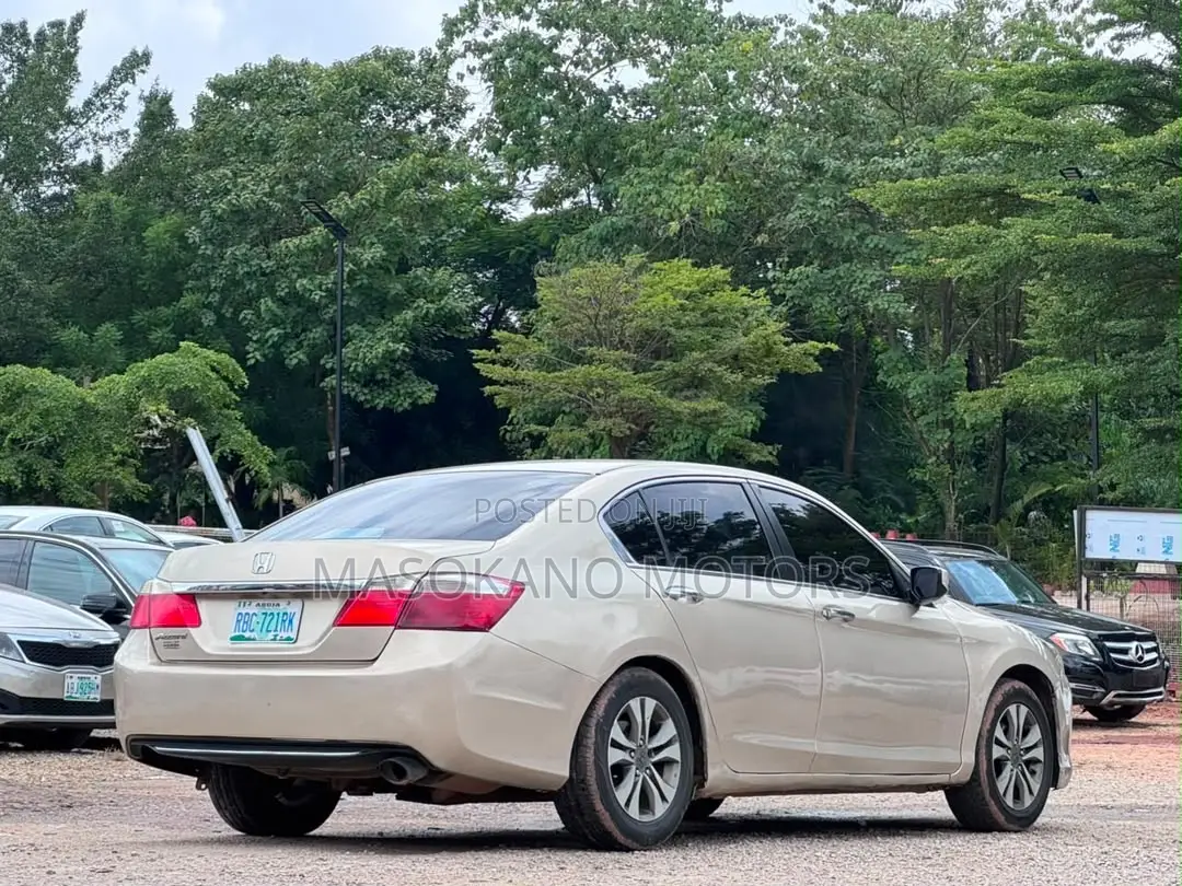Honda Accord 2013 Gold