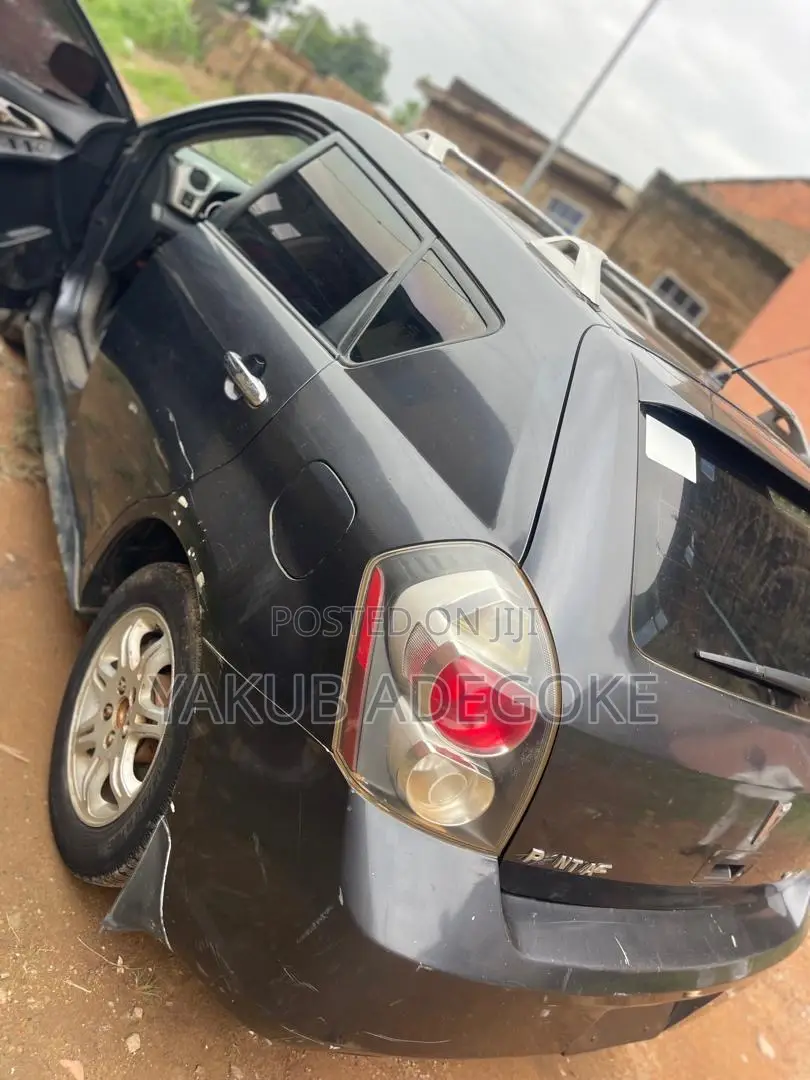 Pontiac Vibe 2008 Gray