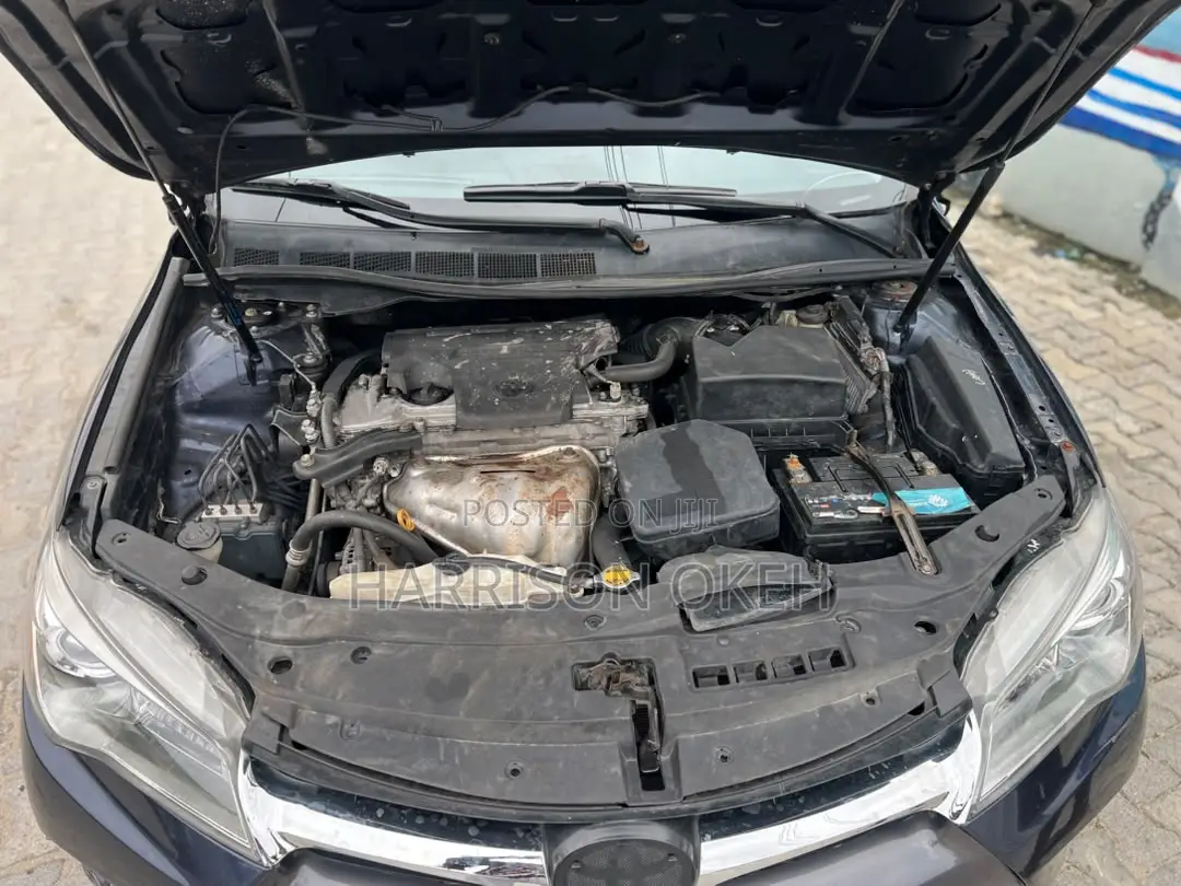 Toyota Camry LE 4dr Sedan (2.5L 4cyl 6A) 2016 Blue