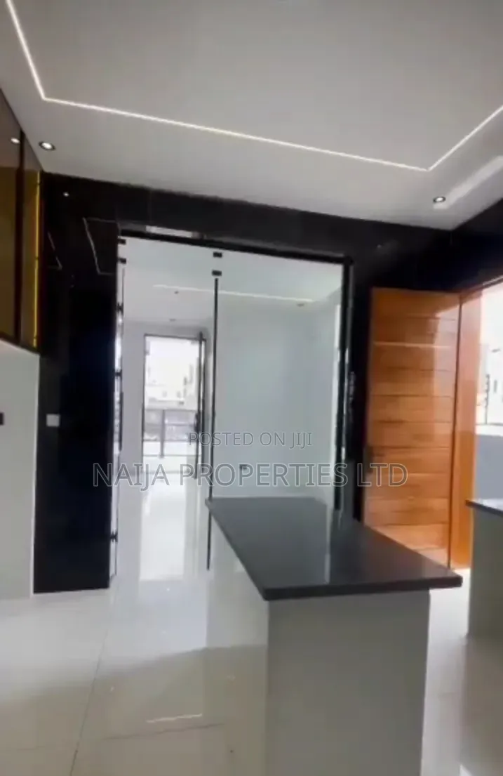 4bdrm Duplex in Ikota for rent