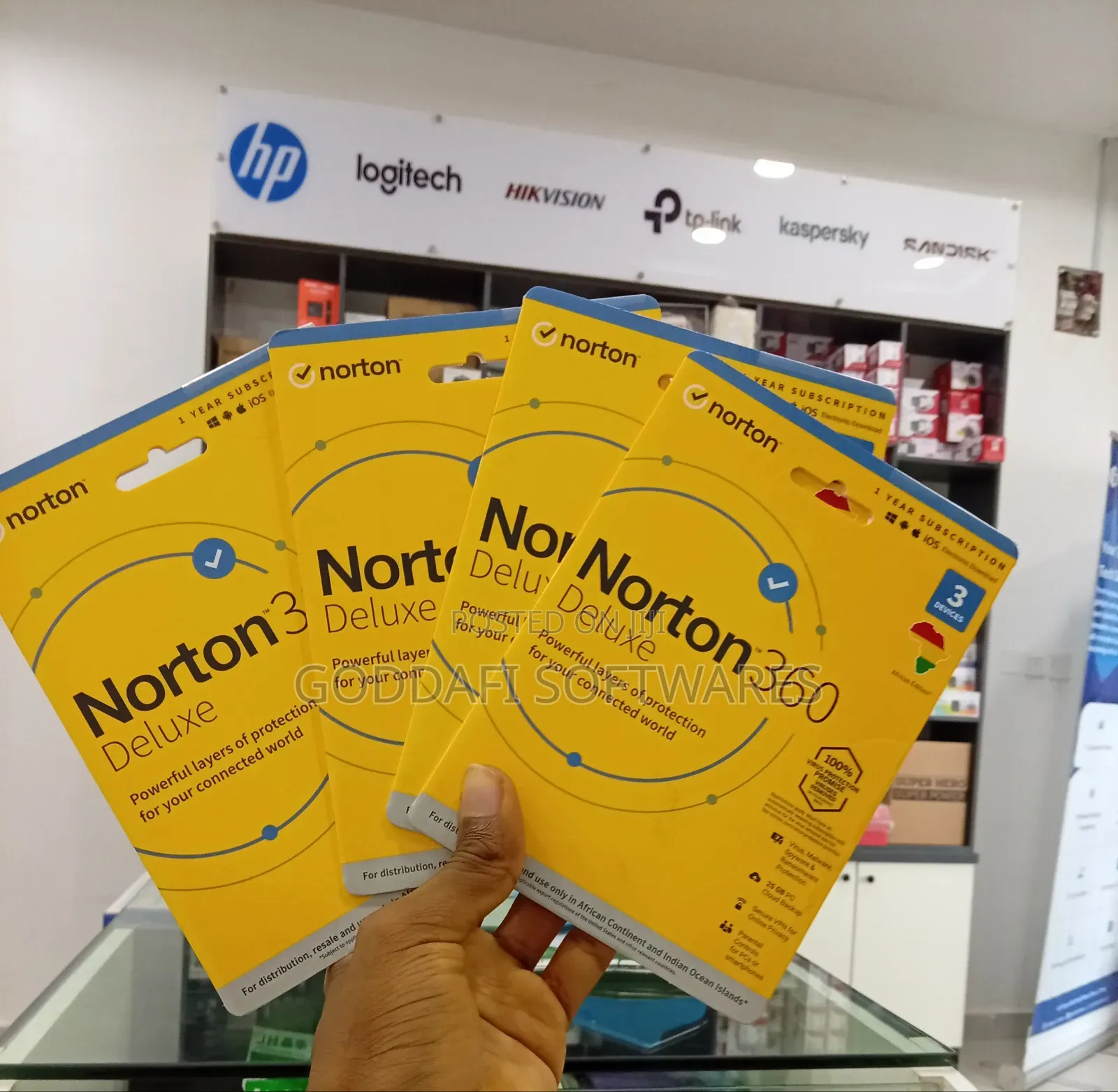 Norton 360 Deluxe Antivirus 3 Users 1 Year