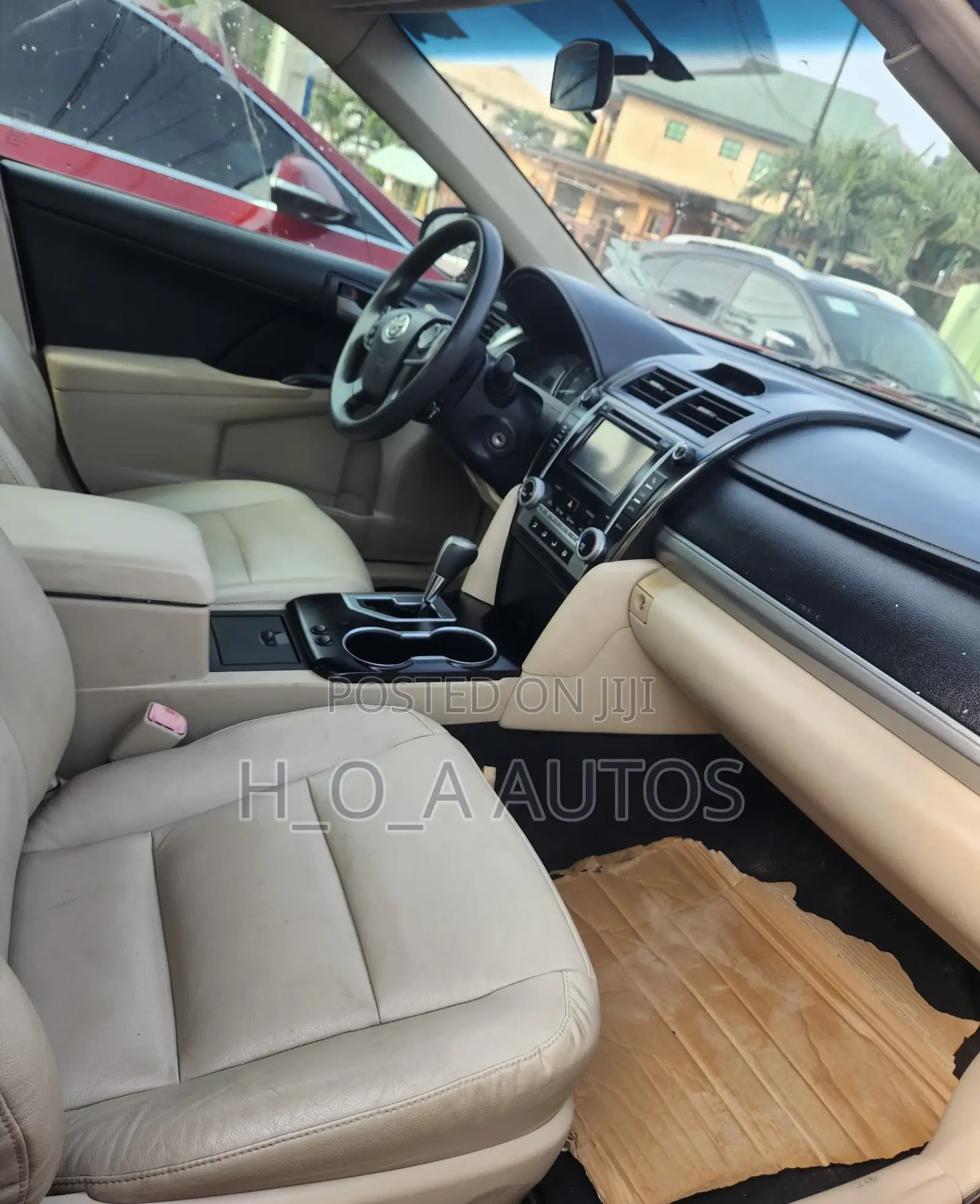 Toyota Camry LE 4dr Sedan (2.5L 4cyl 6A) 2013 Red