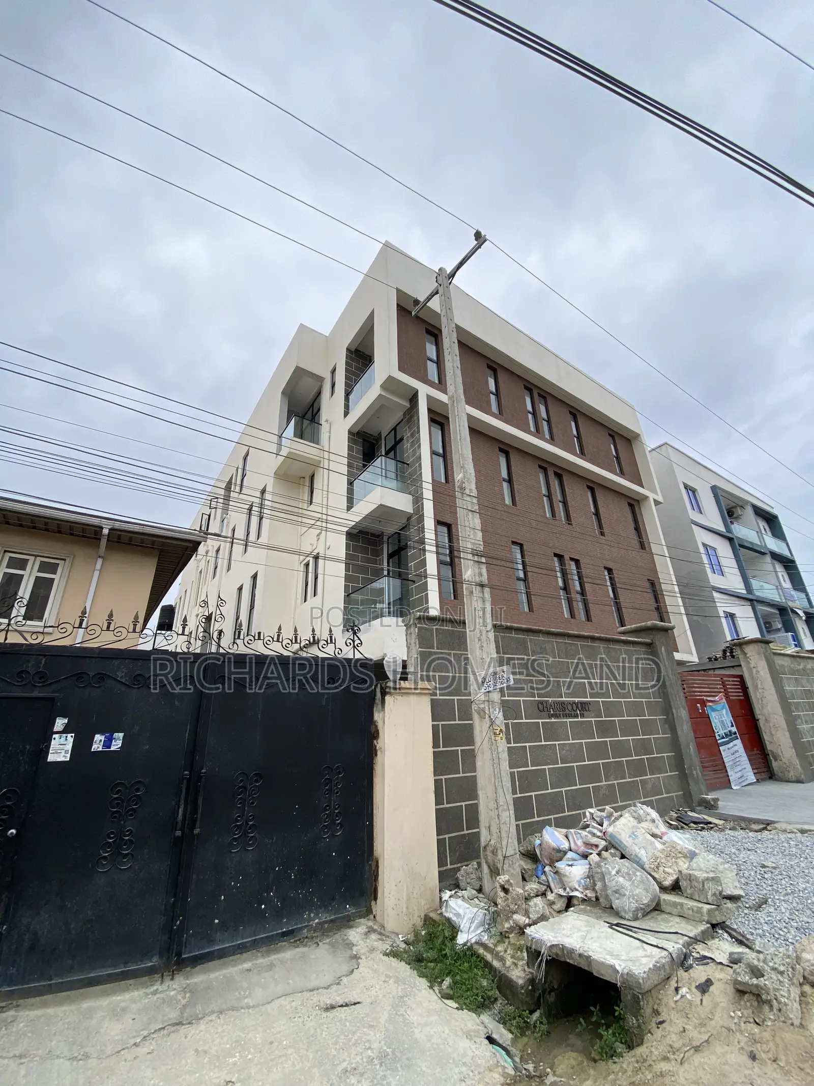 2bdrm Maisonette in Ikate for sale