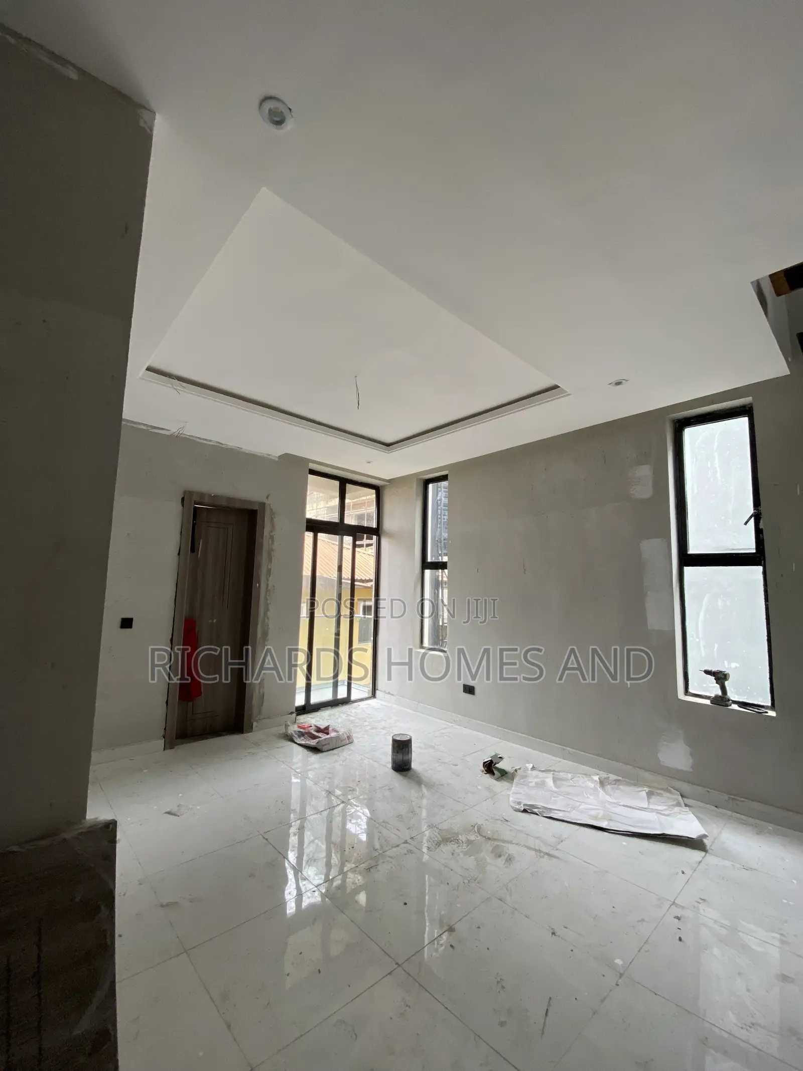 2bdrm Maisonette in Ikate for sale