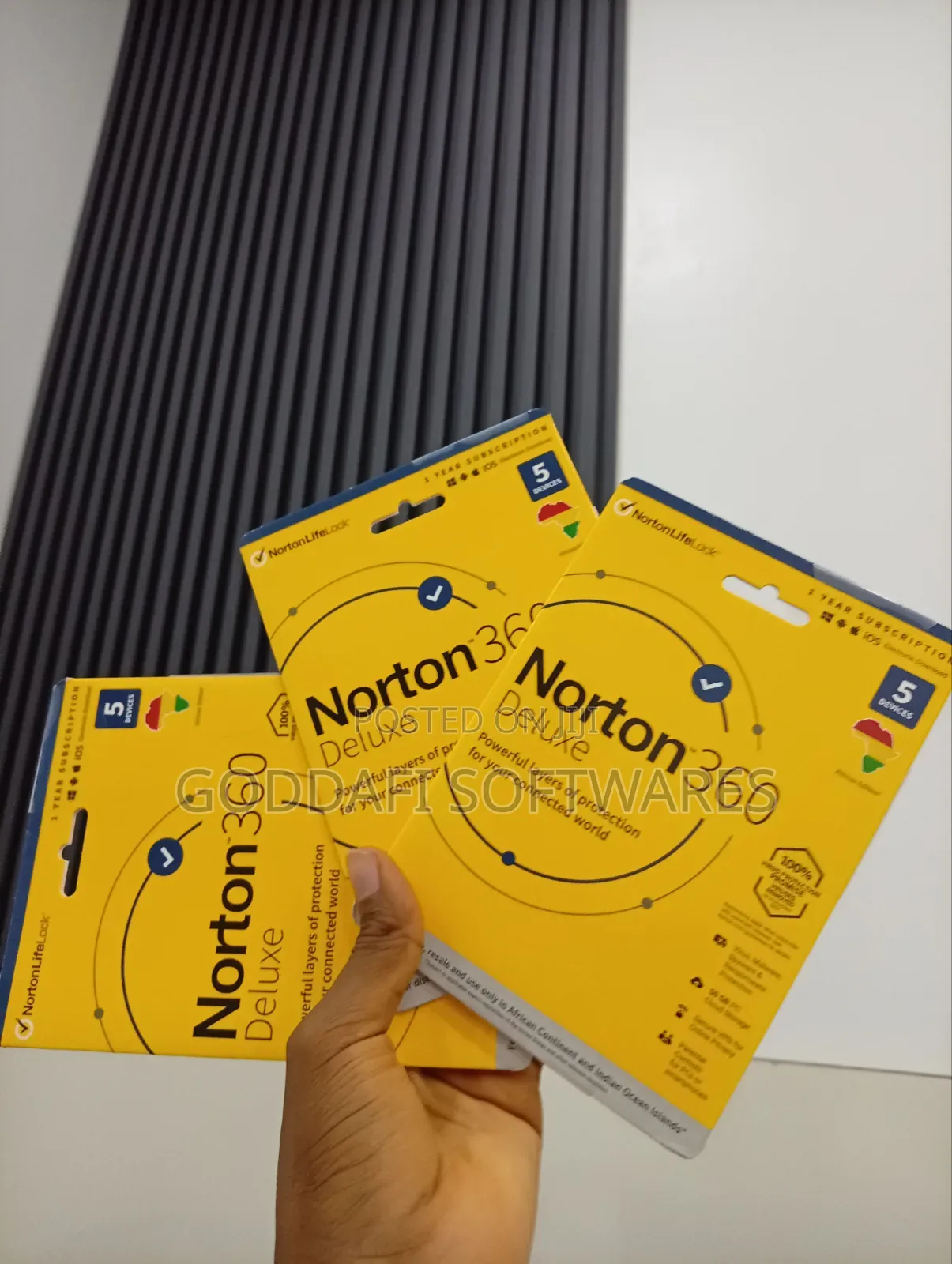 Norton 360 Deluxe Antivirus 5 Users 1 Year