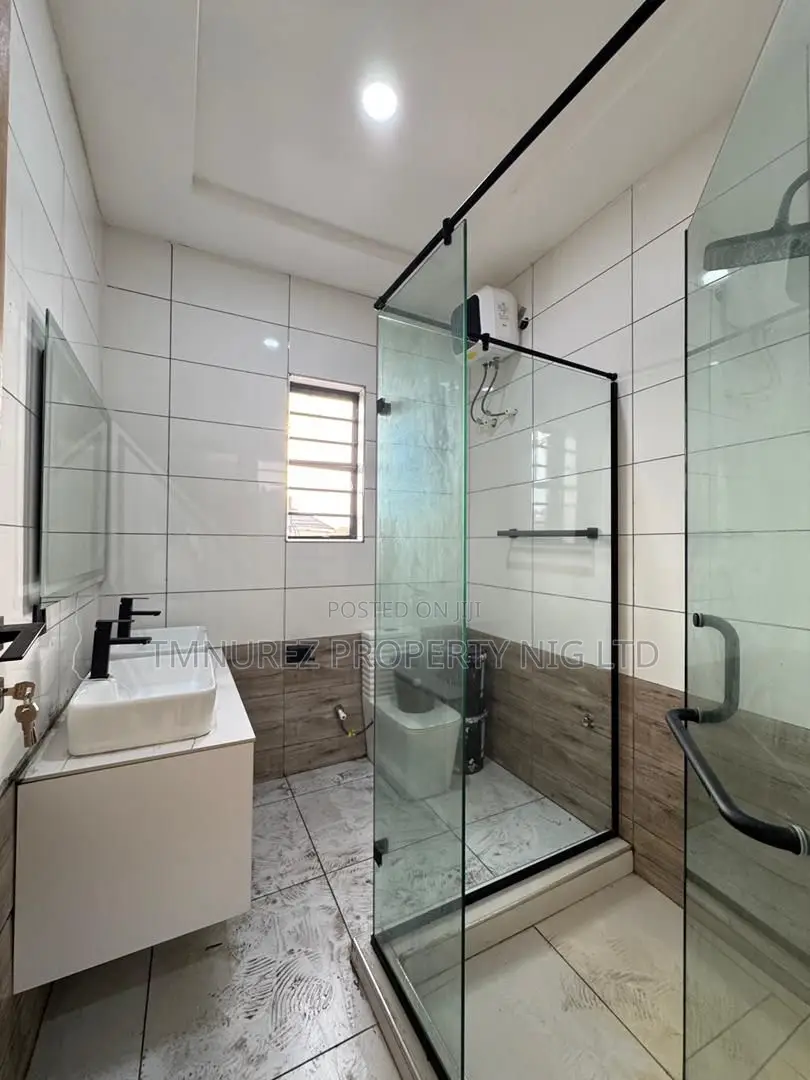 4bdrm Duplex in Gbagada for sale