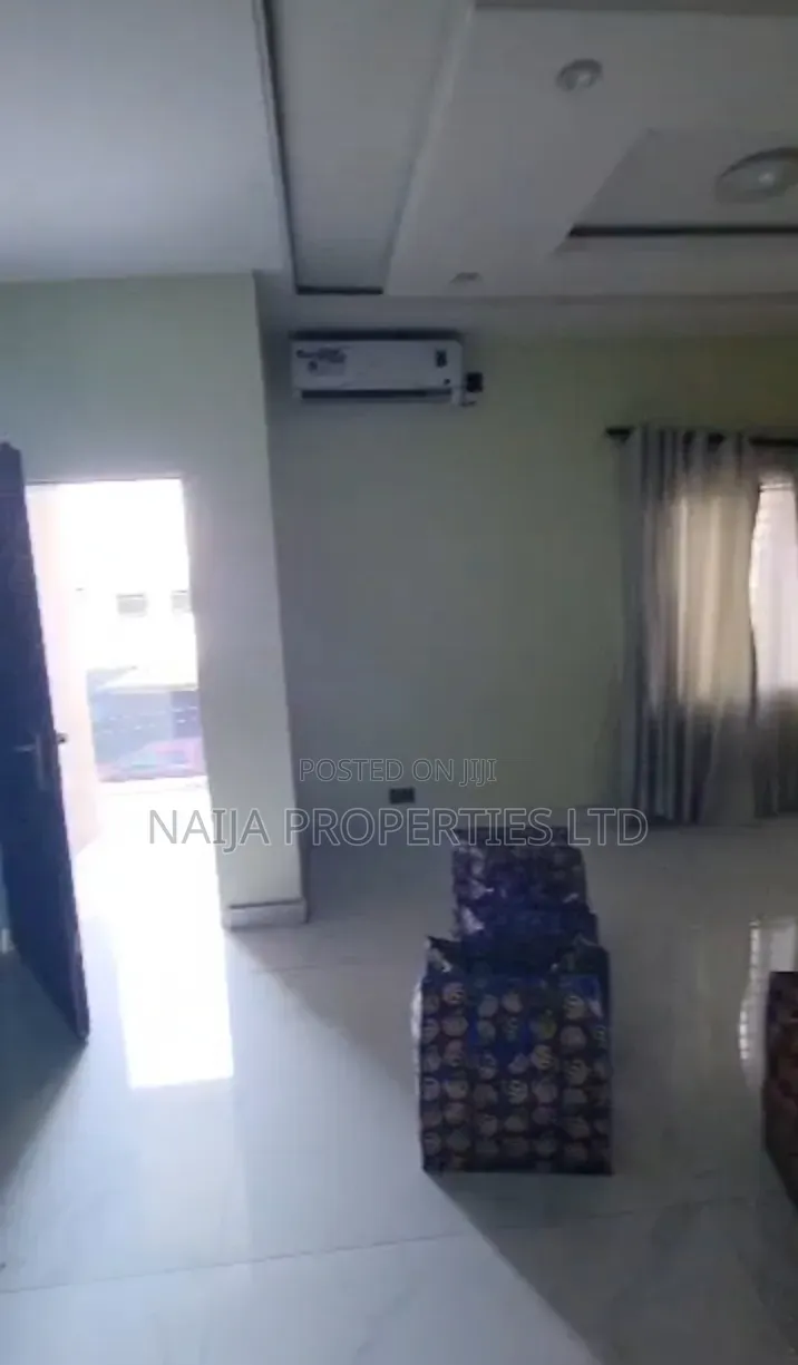 4bdrm Duplex in Ikota for rent