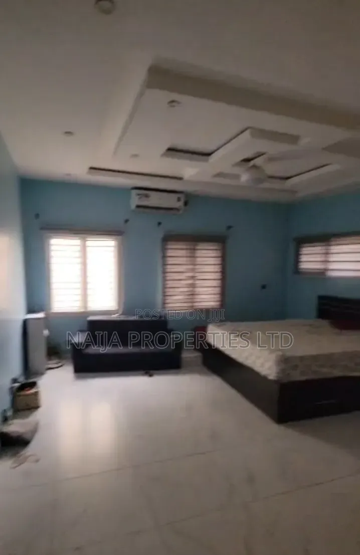 4bdrm Duplex in Ikota for rent