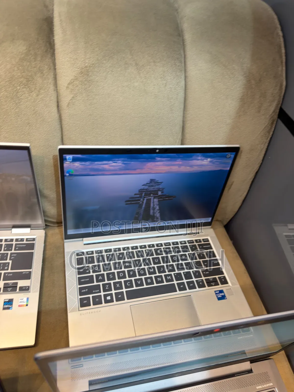 Laptop HP EliteBook 830 G8 8GB Intel Core i7 SSD 256GB