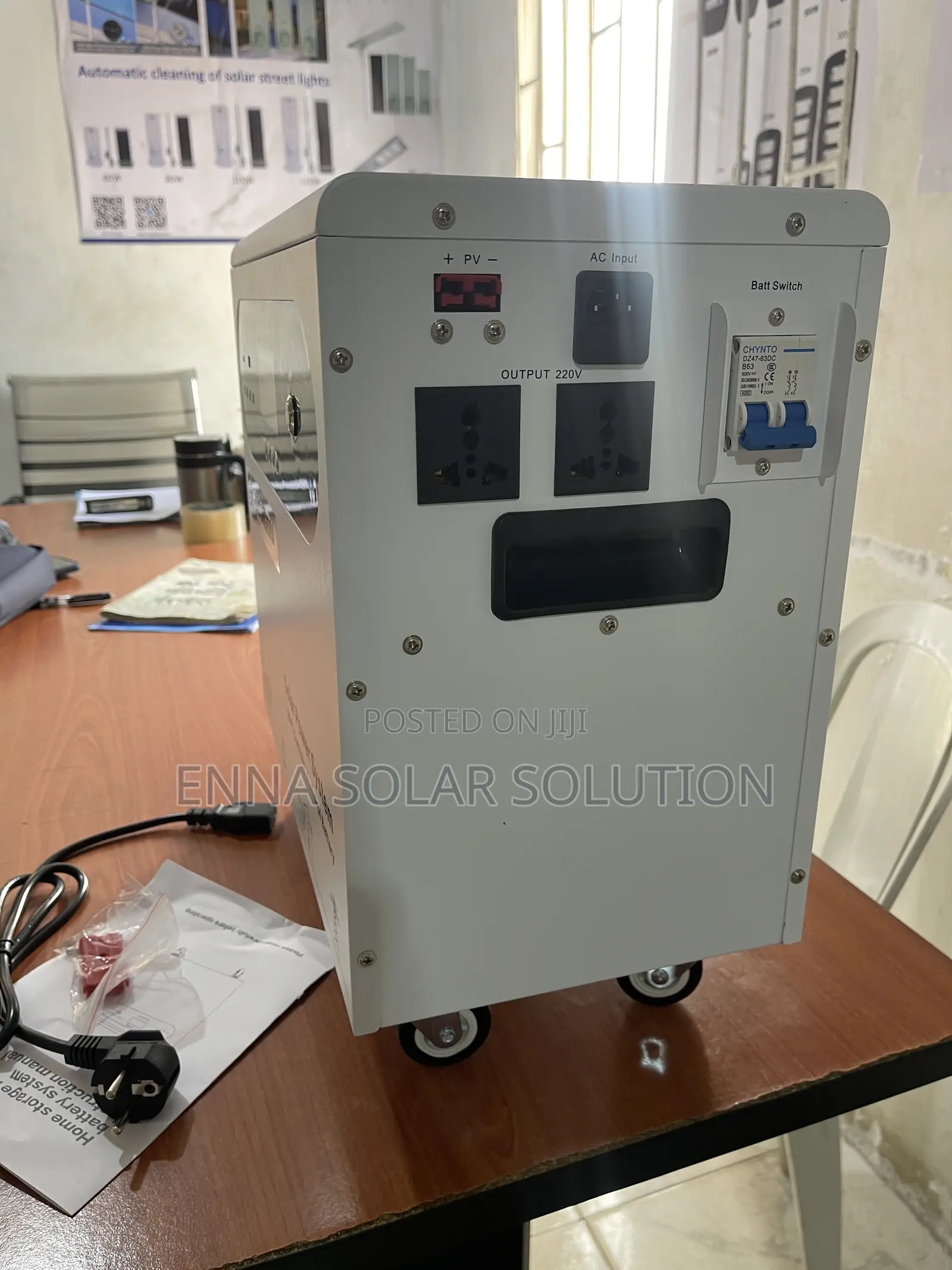 1000w Solar Gen / 1.28kwh Battery Capacity