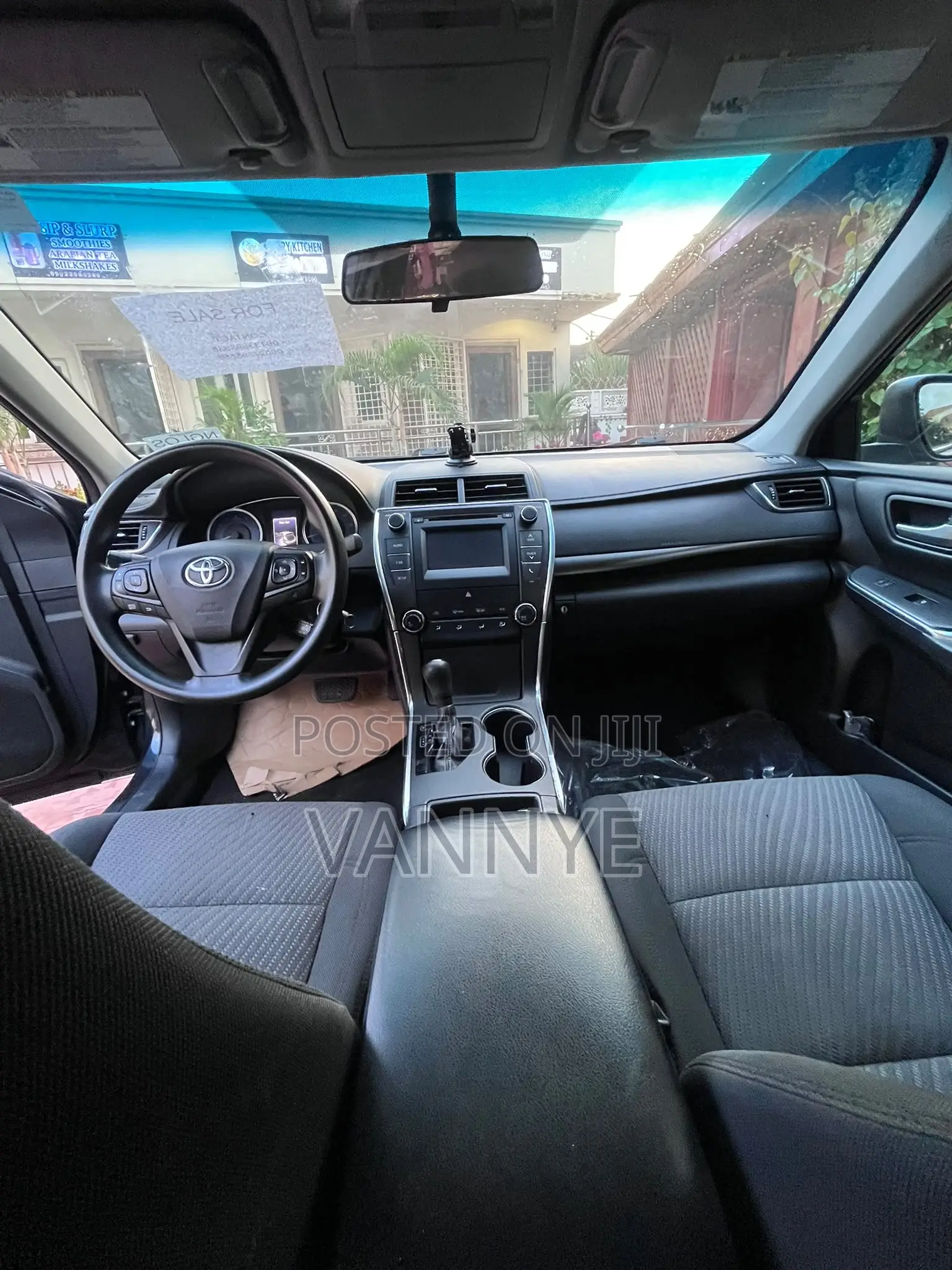 Toyota Camry LE 4dr Sedan (2.5L 4cyl 6A) 2016 Blue