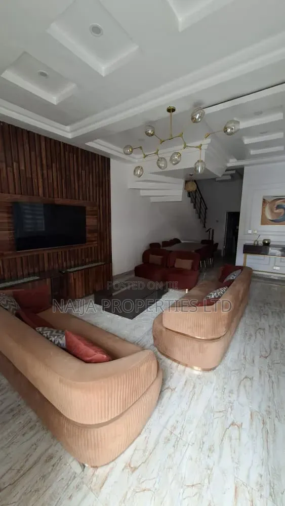 4bdrm Duplex in Osapa London for rent