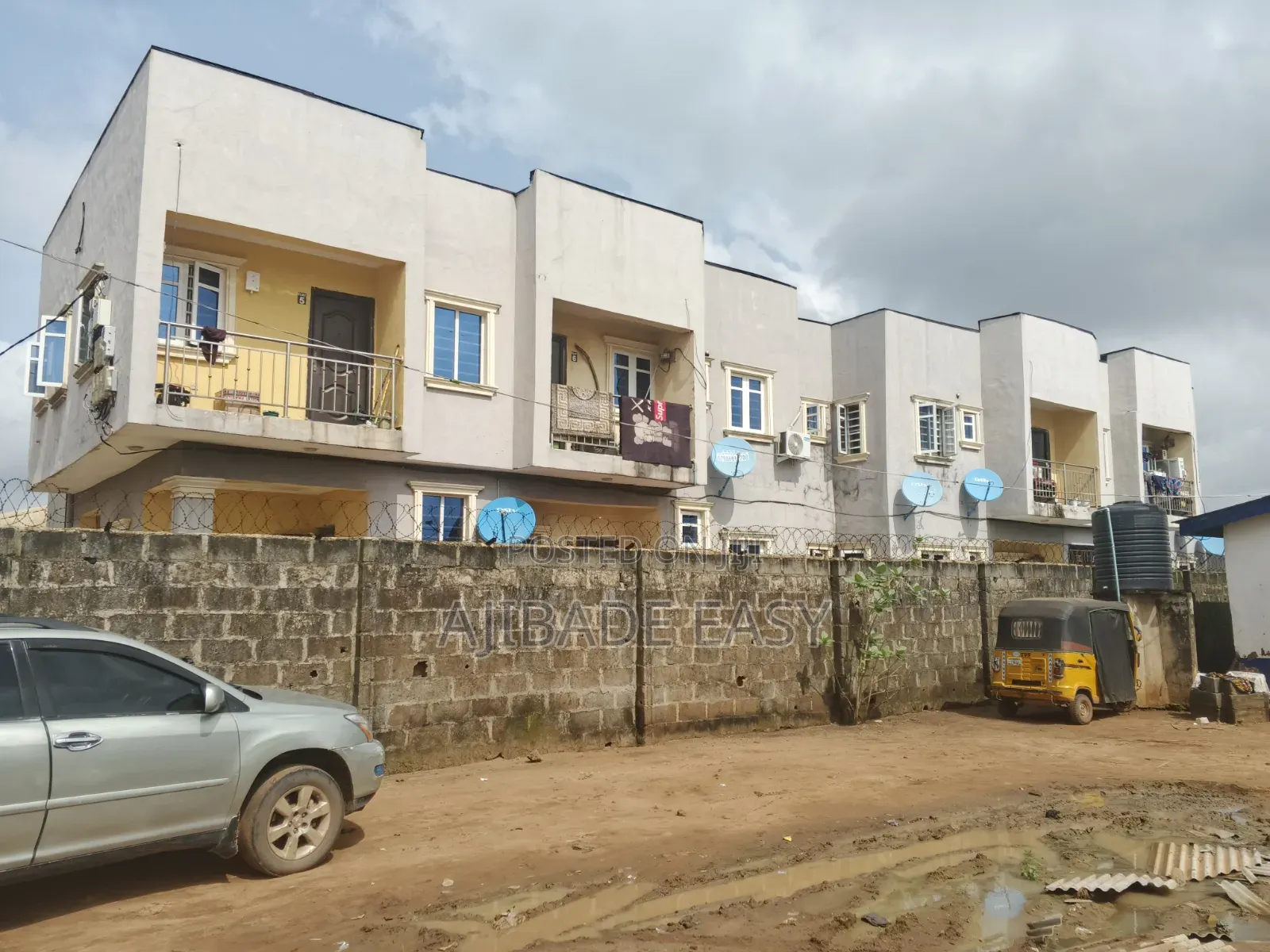 14bdrm Block of Flats in Ayobo for sale