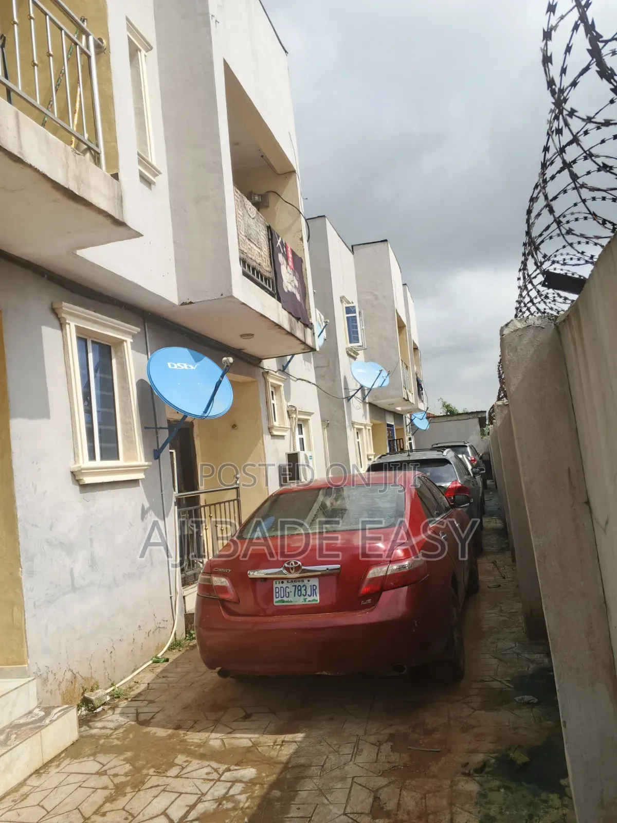 14bdrm Block of Flats in Ayobo for sale