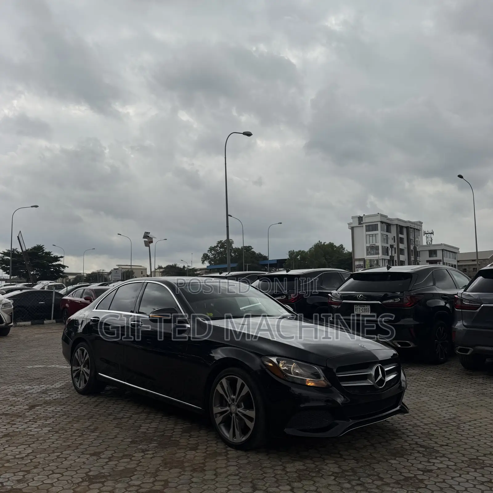 Mercedes-Benz C300 2016 Black