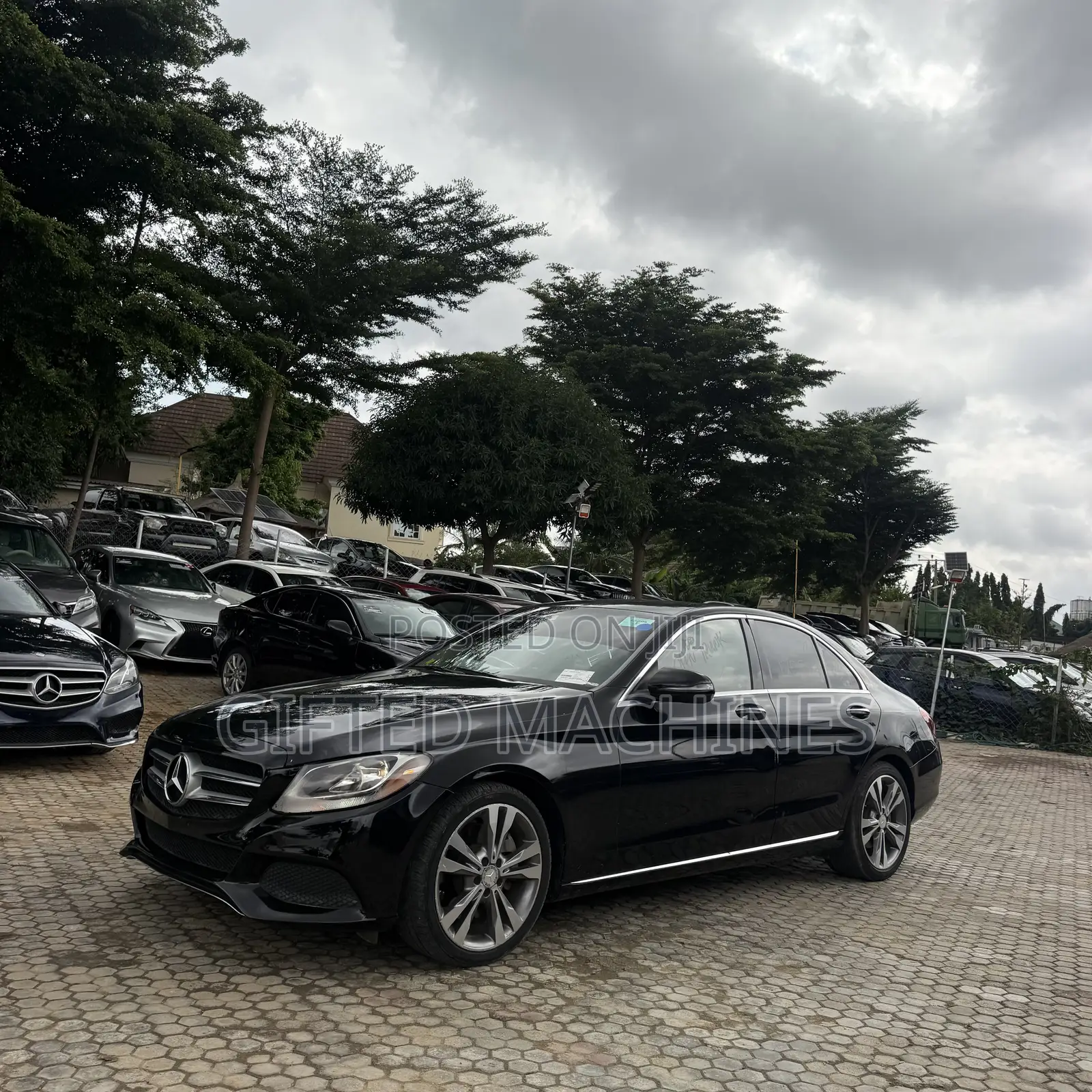 Mercedes-Benz C300 2016 Black