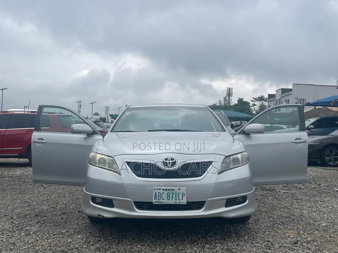Toyota Camry 2008 Silver