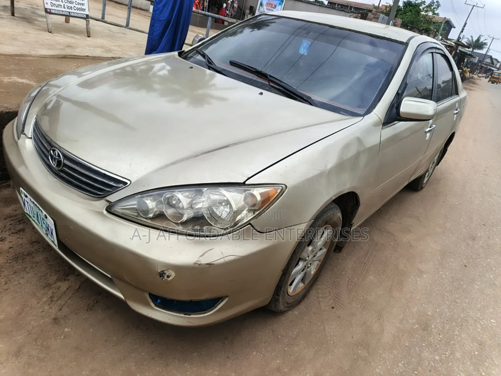 Toyota Camry 2005 Gold