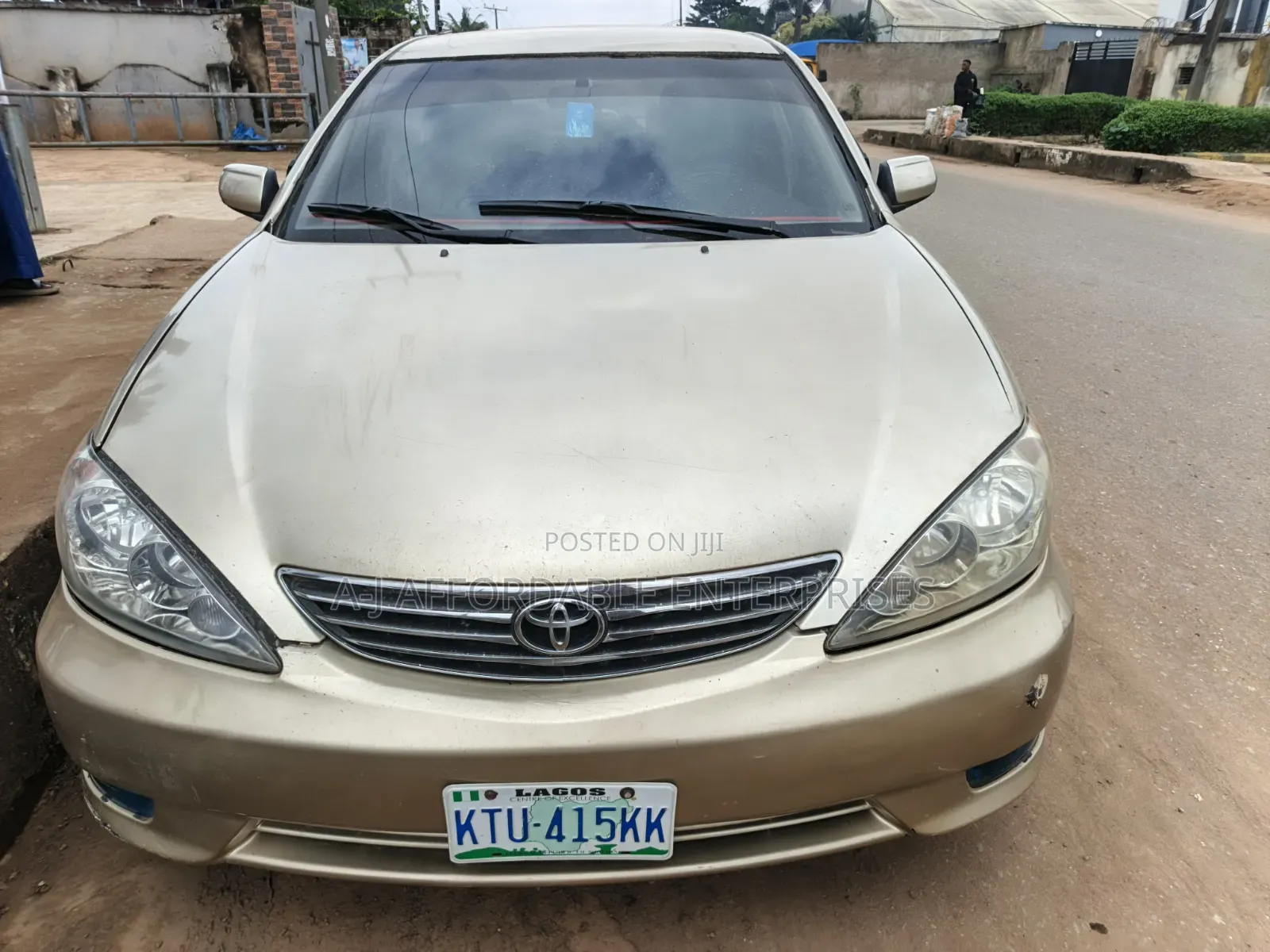 Toyota Camry 2005 Gold
