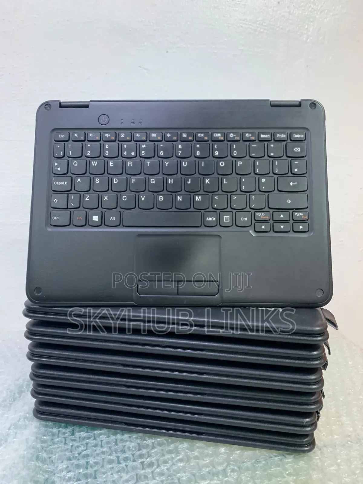 Laptop Lenovo 300e 4GB Intel Celeron SSD 128GB