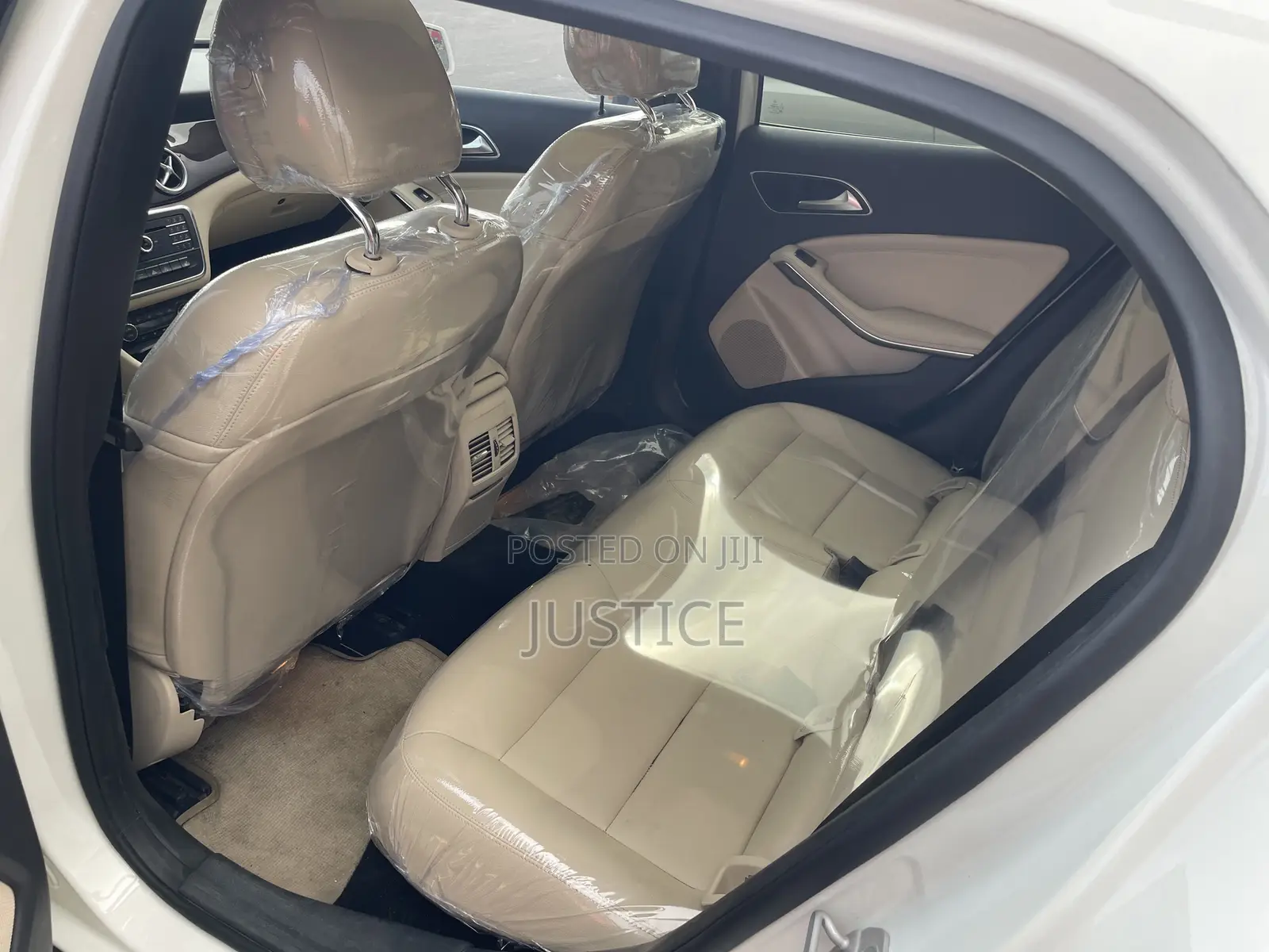 Mercedes-Benz GLA 250 2016 White