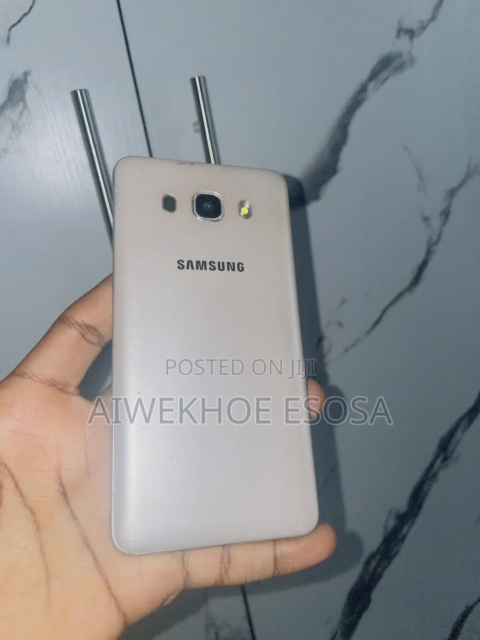 Samsung Galaxy J5 16 GB White