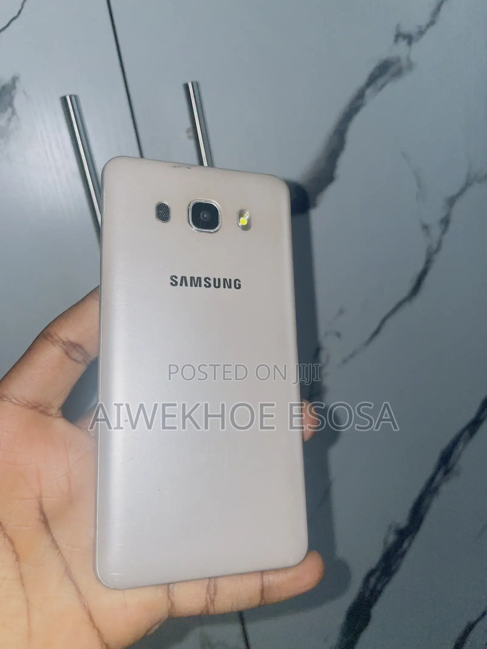 Samsung Galaxy J5 16 GB White