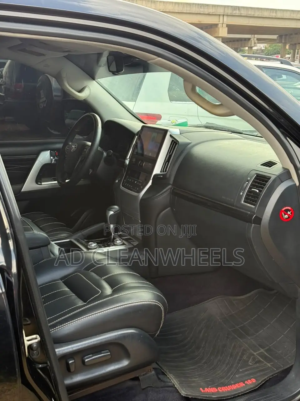 Toyota Land Cruiser 4.5 V8 VXR 2019 Black