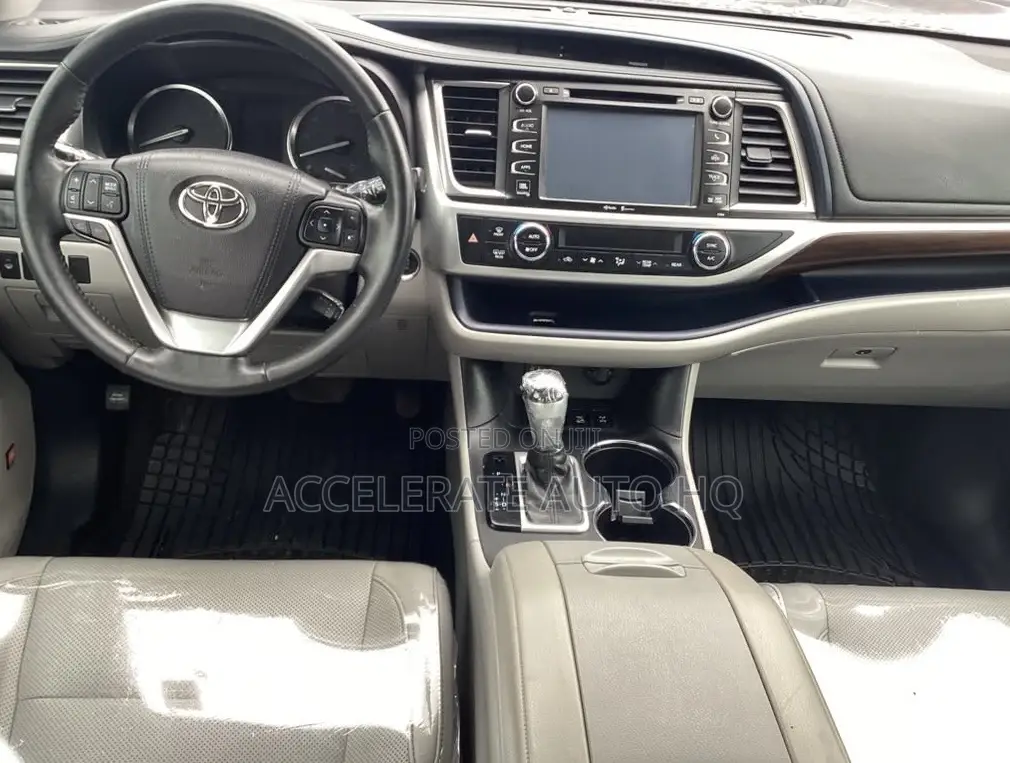 Toyota Highlander Limited V6 4x4 (3.5L 6cyl 6A) 2016 Black