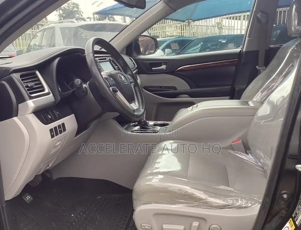 Toyota Highlander Limited V6 4x4 (3.5L 6cyl 6A) 2016 Black