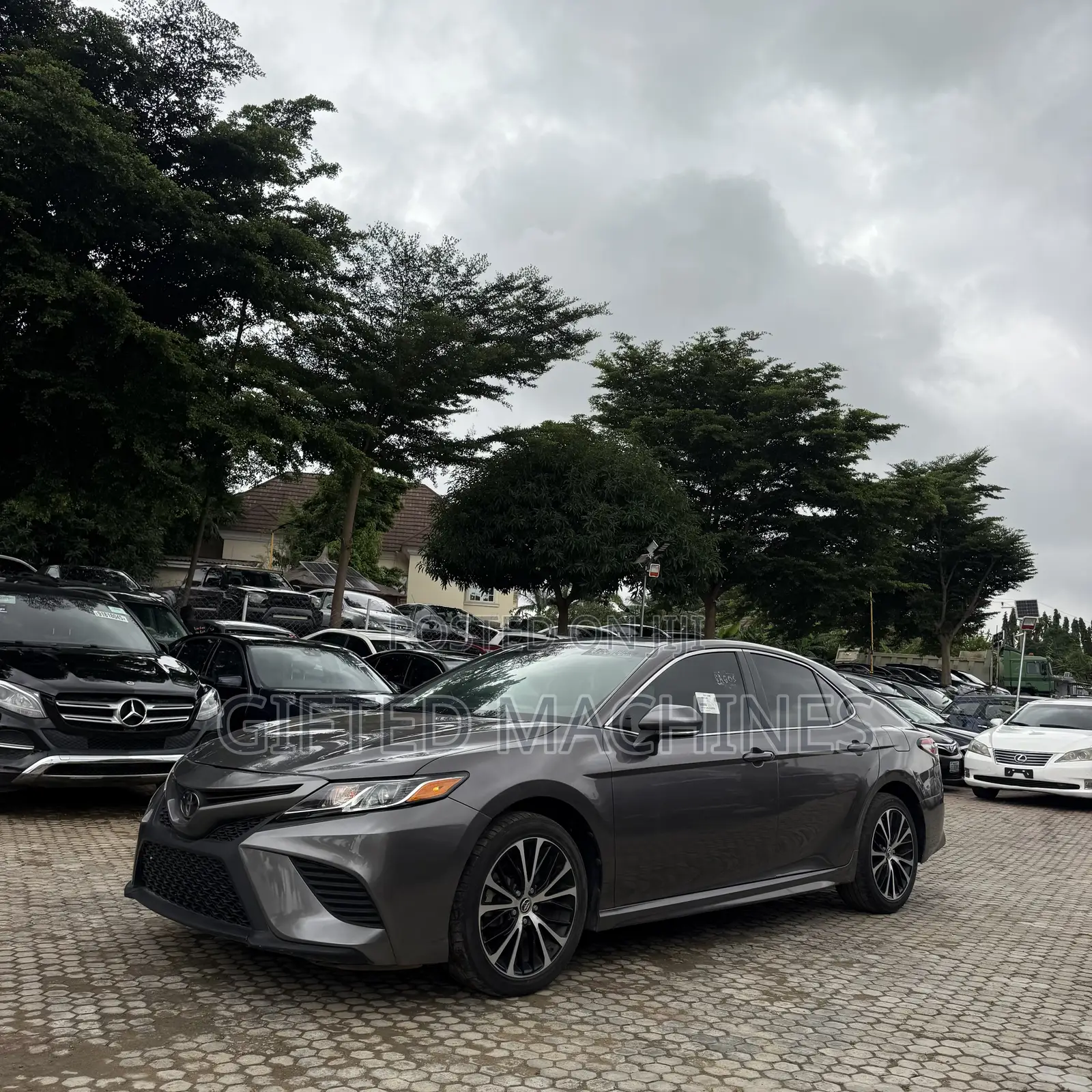 Toyota Camry 2019 Gray