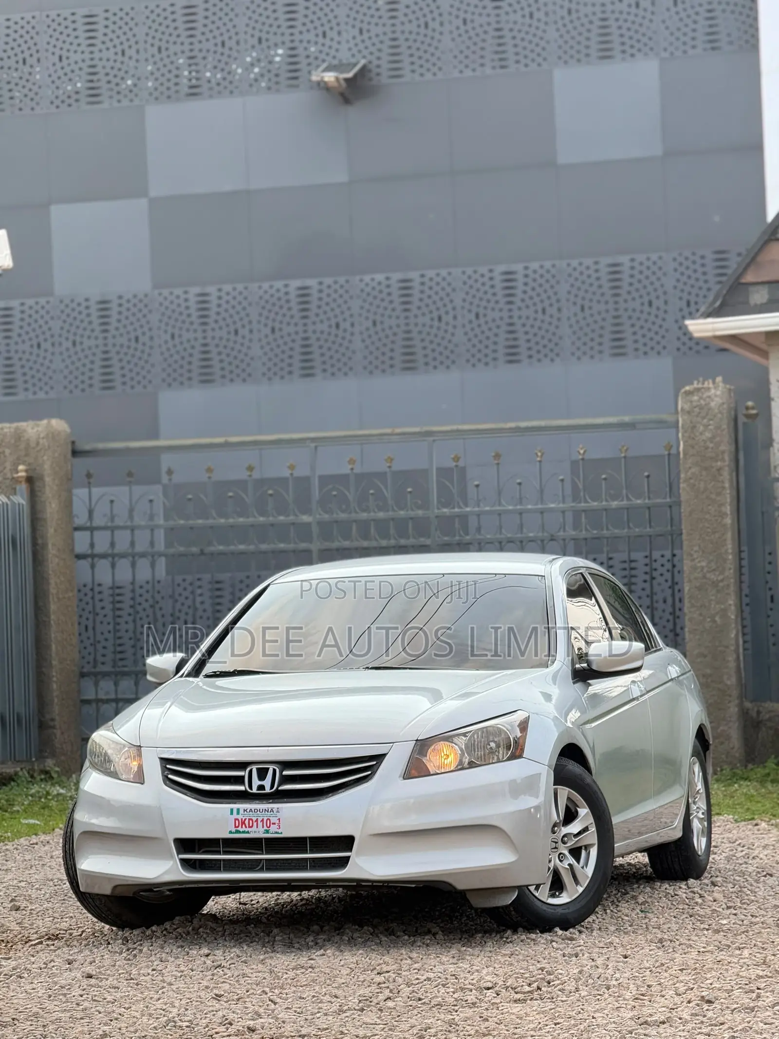 Honda Accord 2011 Silver