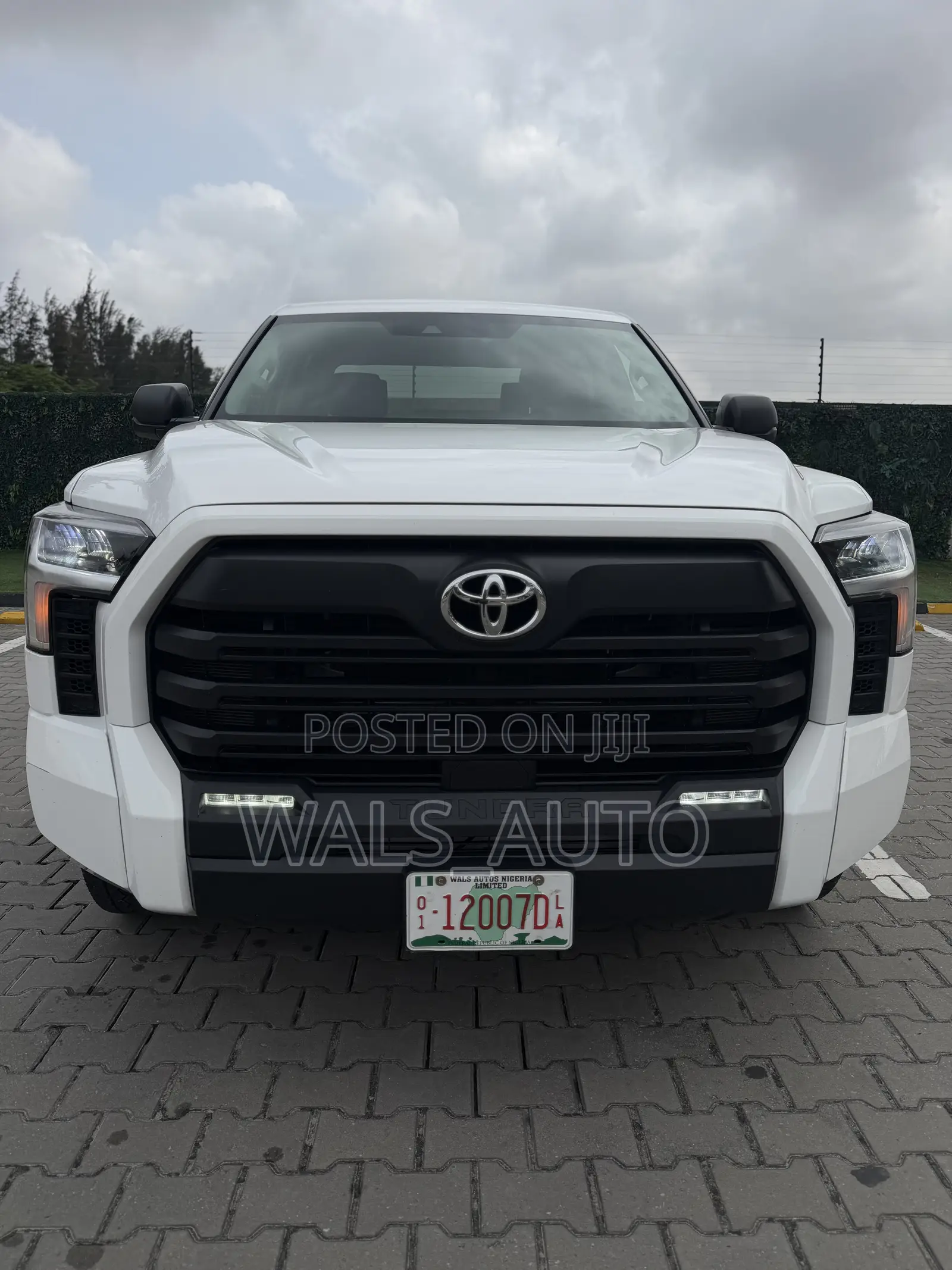 Toyota Tundra 2023 White