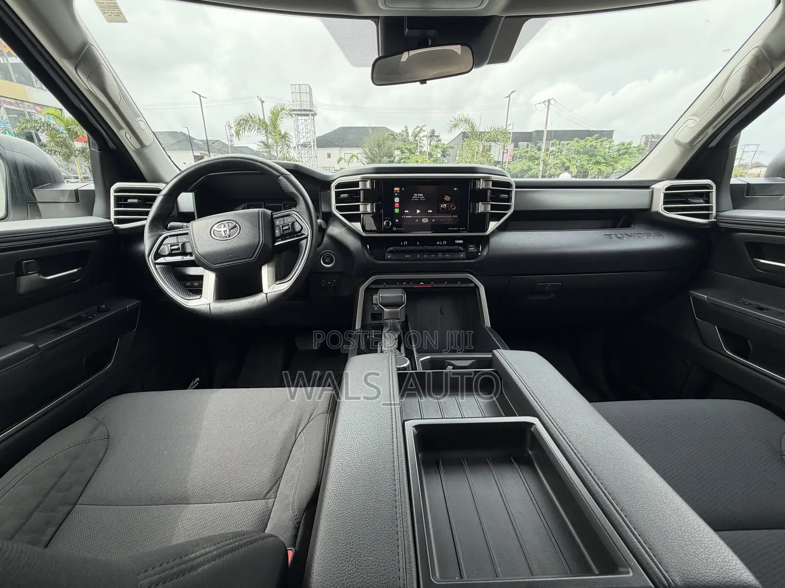 Toyota Tundra 2023 White
