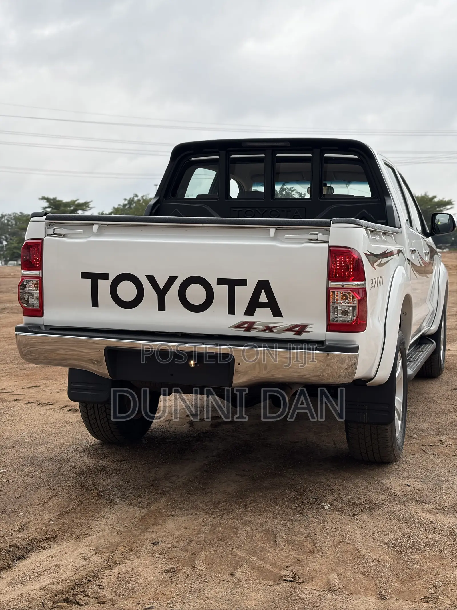 Toyota Hilux 2.7 VVT-i 4X4 SRX 2010 White