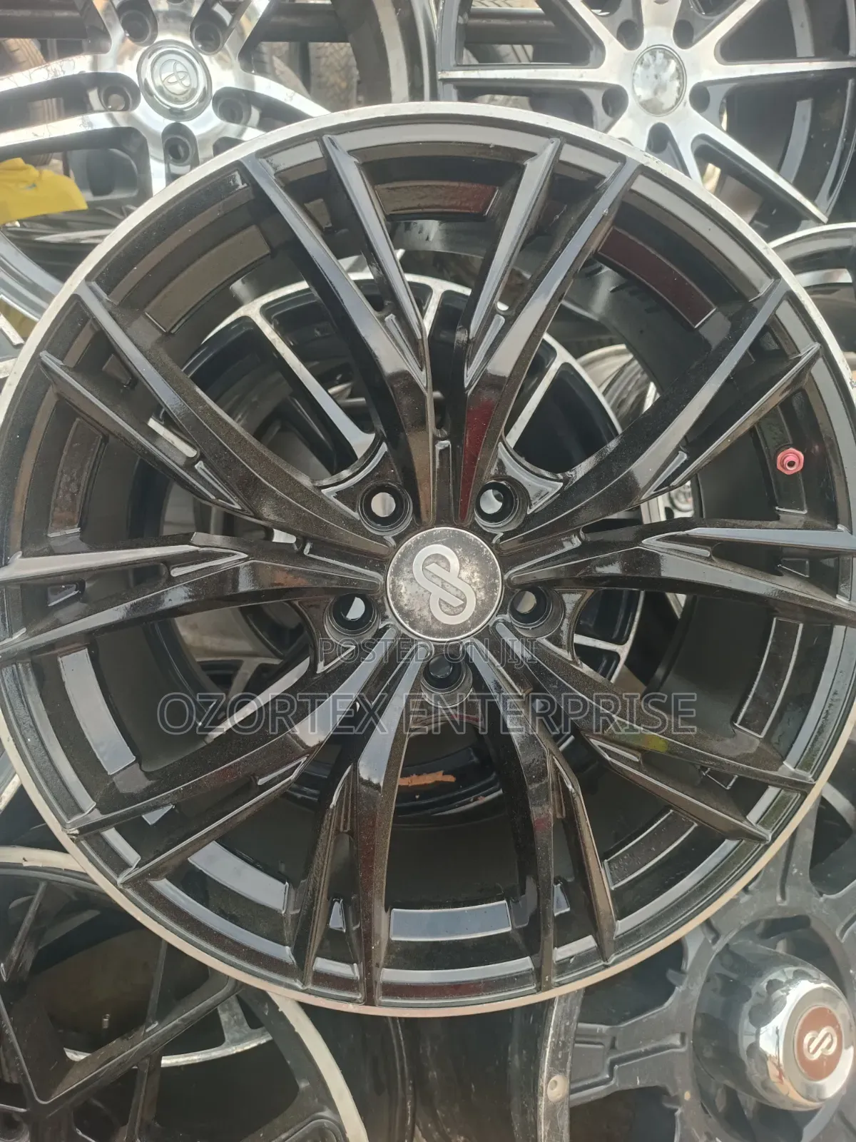 18inches Rim Camry and Lexus Pure Black