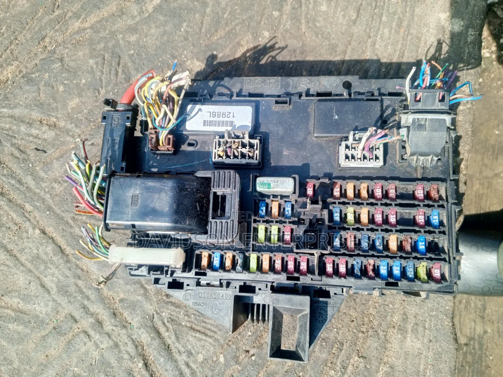 Inner fusebox,B.c.m V6 Ford F-150