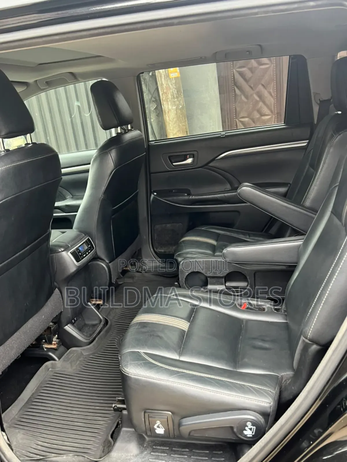 Toyota Highlander SE 4x4 V6 (3.5L 6cyl 8A) 2018 Black