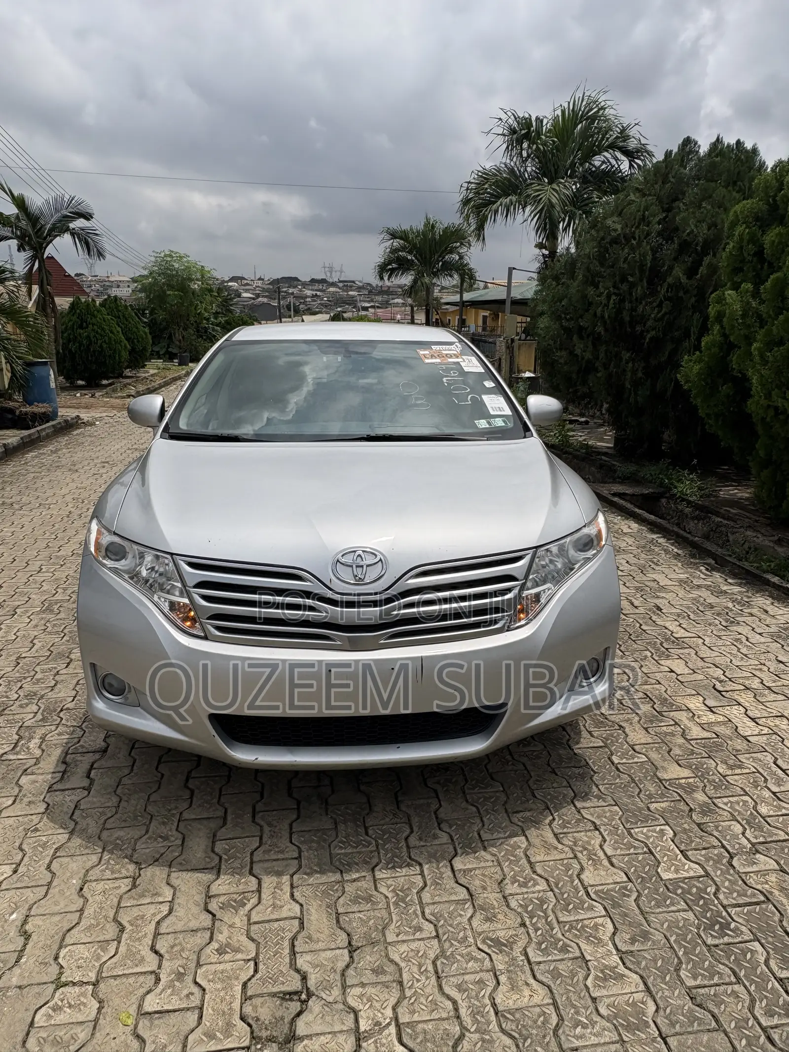 Toyota Venza XLE 2010 Silver