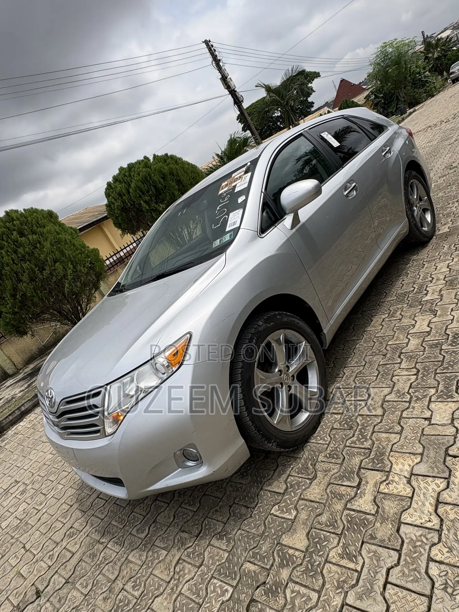 Toyota Venza XLE 2010 Silver