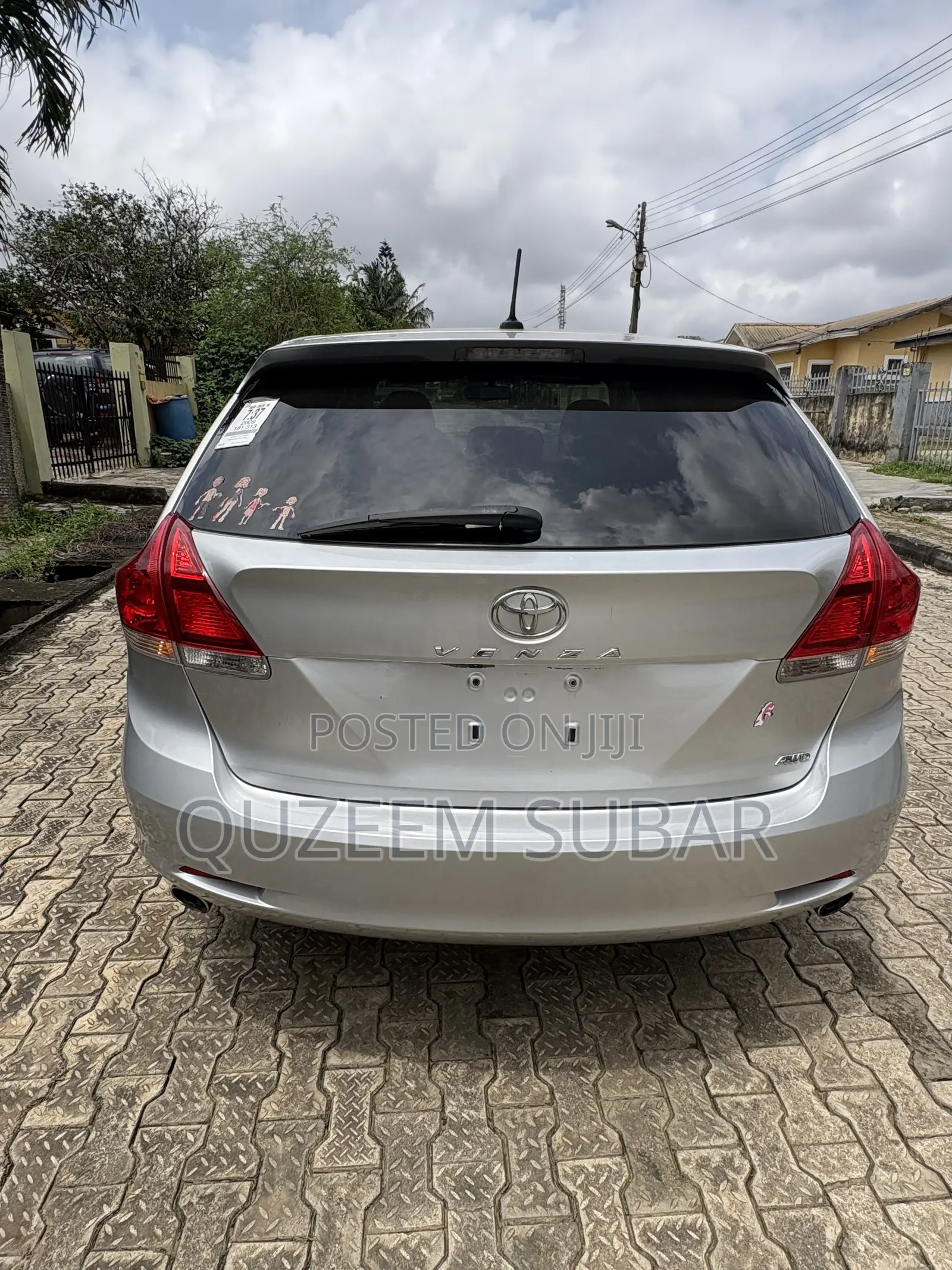 Toyota Venza XLE 2010 Silver